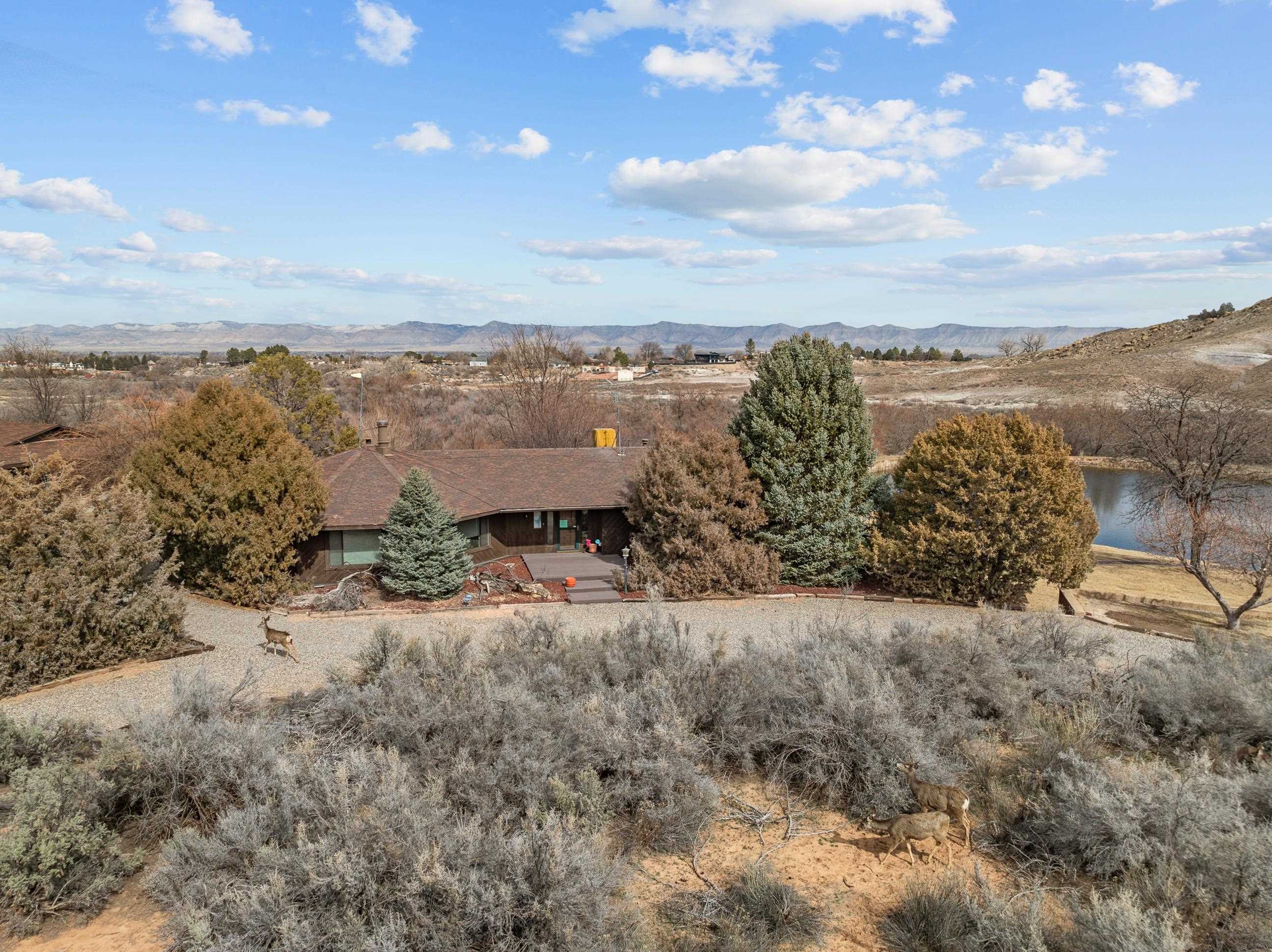 2108 Desert Hills Road Property Photo 5