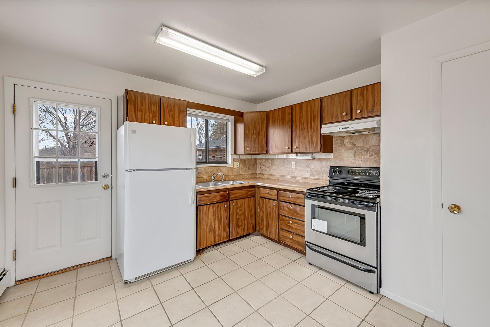 139 Willow Street Property Photo 11
