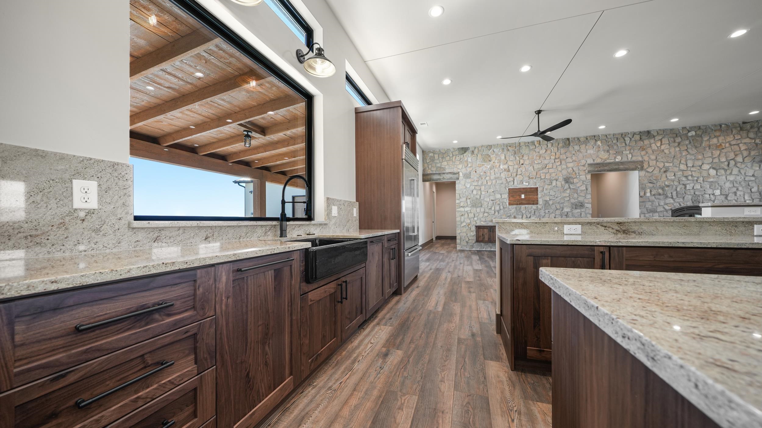 868 23 Road Property Photo 9