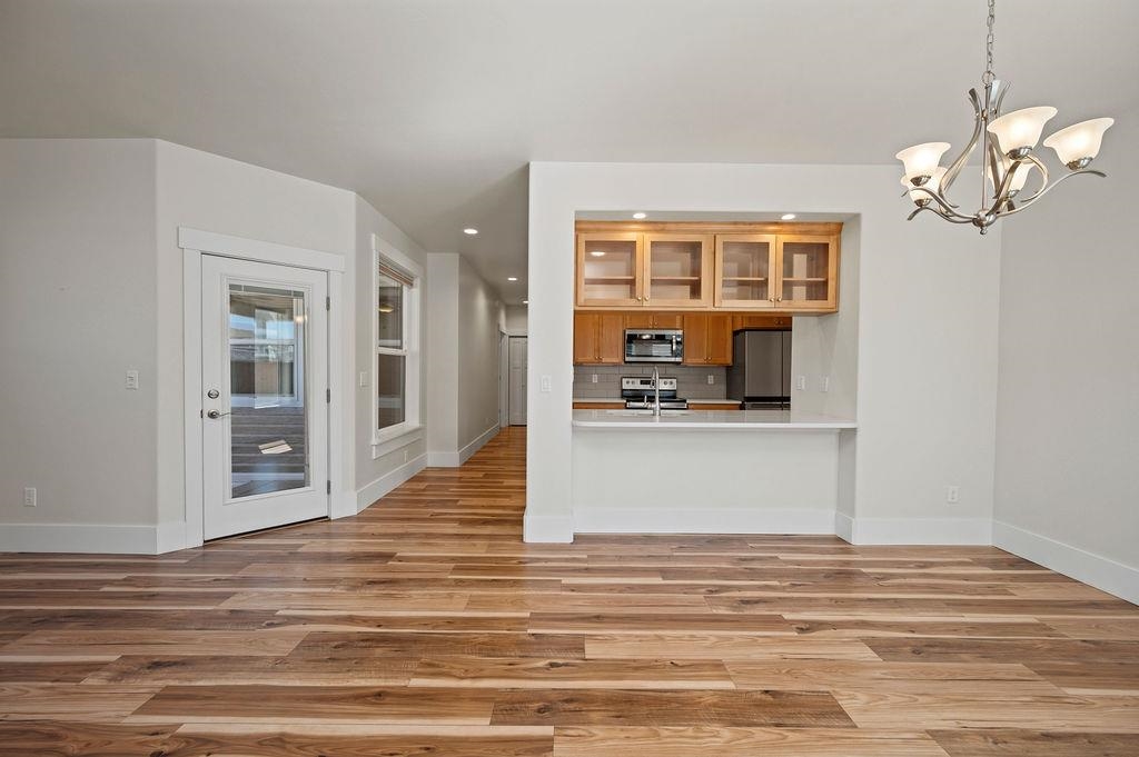 1243 Periwinkle Court Property Photo 7