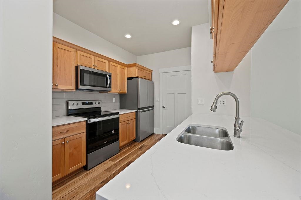 1243 Periwinkle Court Property Photo 13