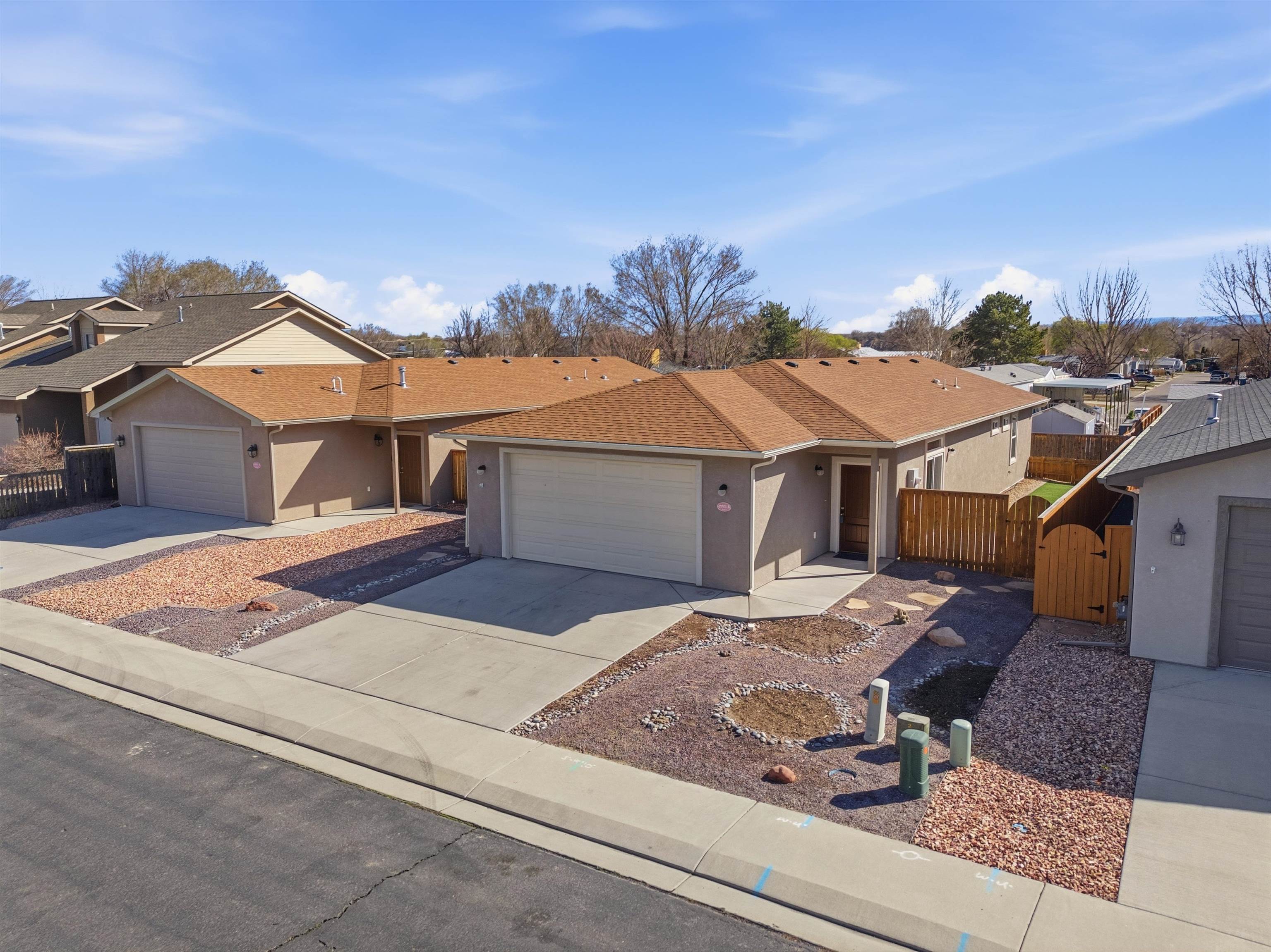 2995 Debra Street Property Photo 5