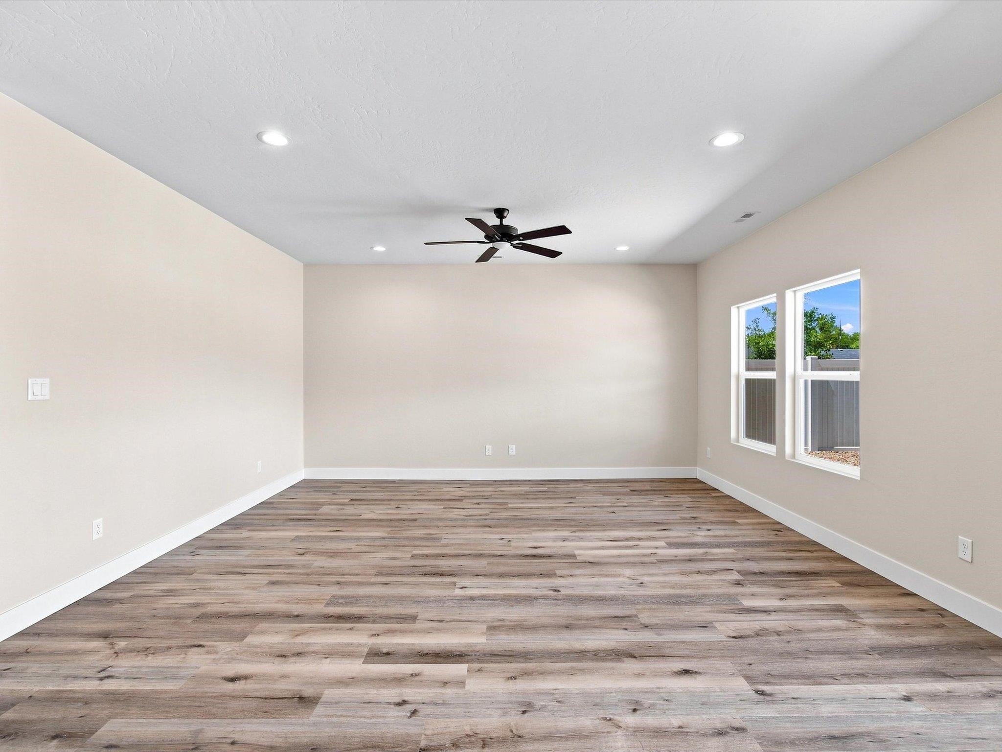 3300 Pyrus Street Property Photo 11