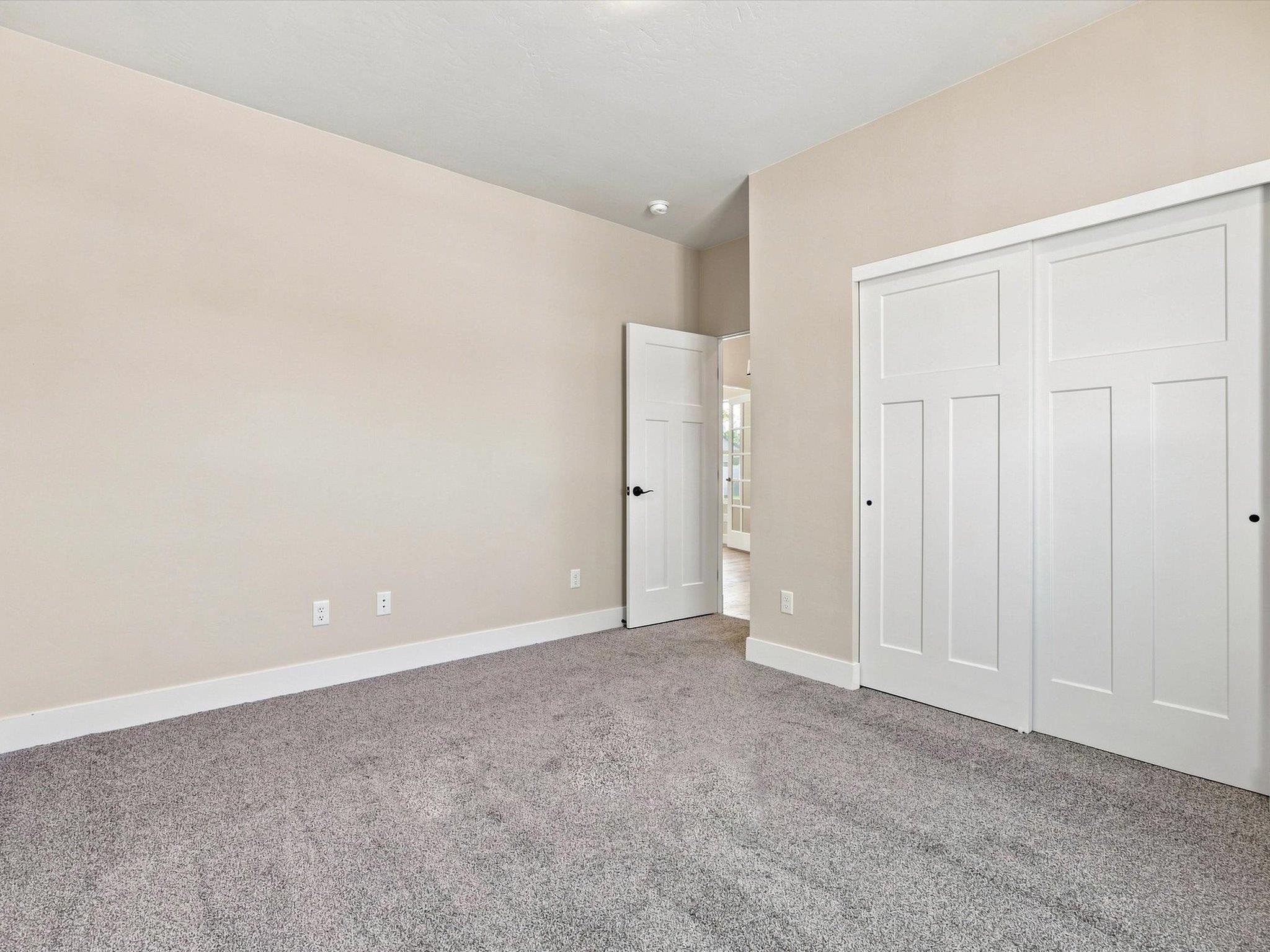 3300 Pyrus Street Property Photo 31