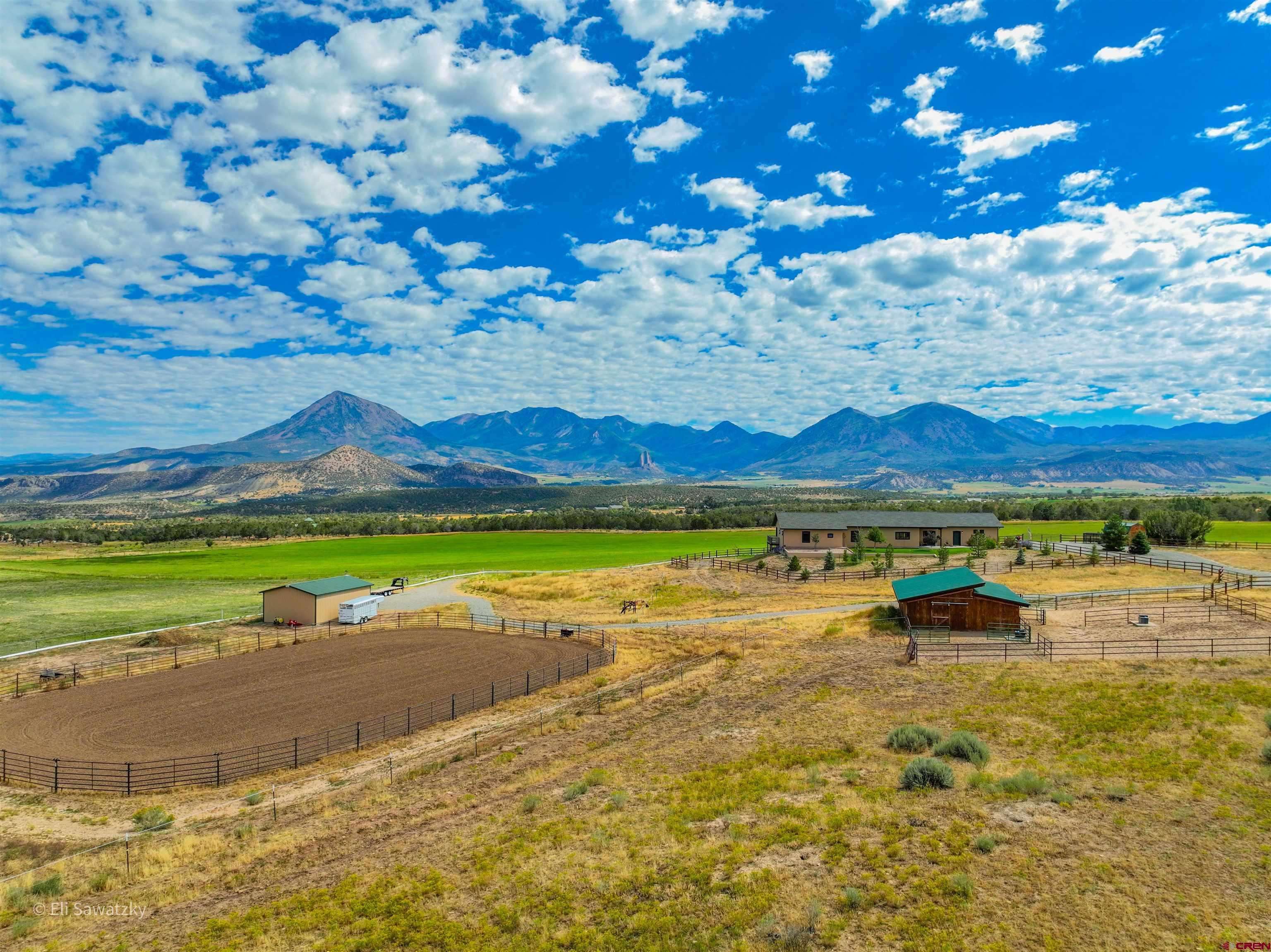 1190 7745 Road Property Photo 3