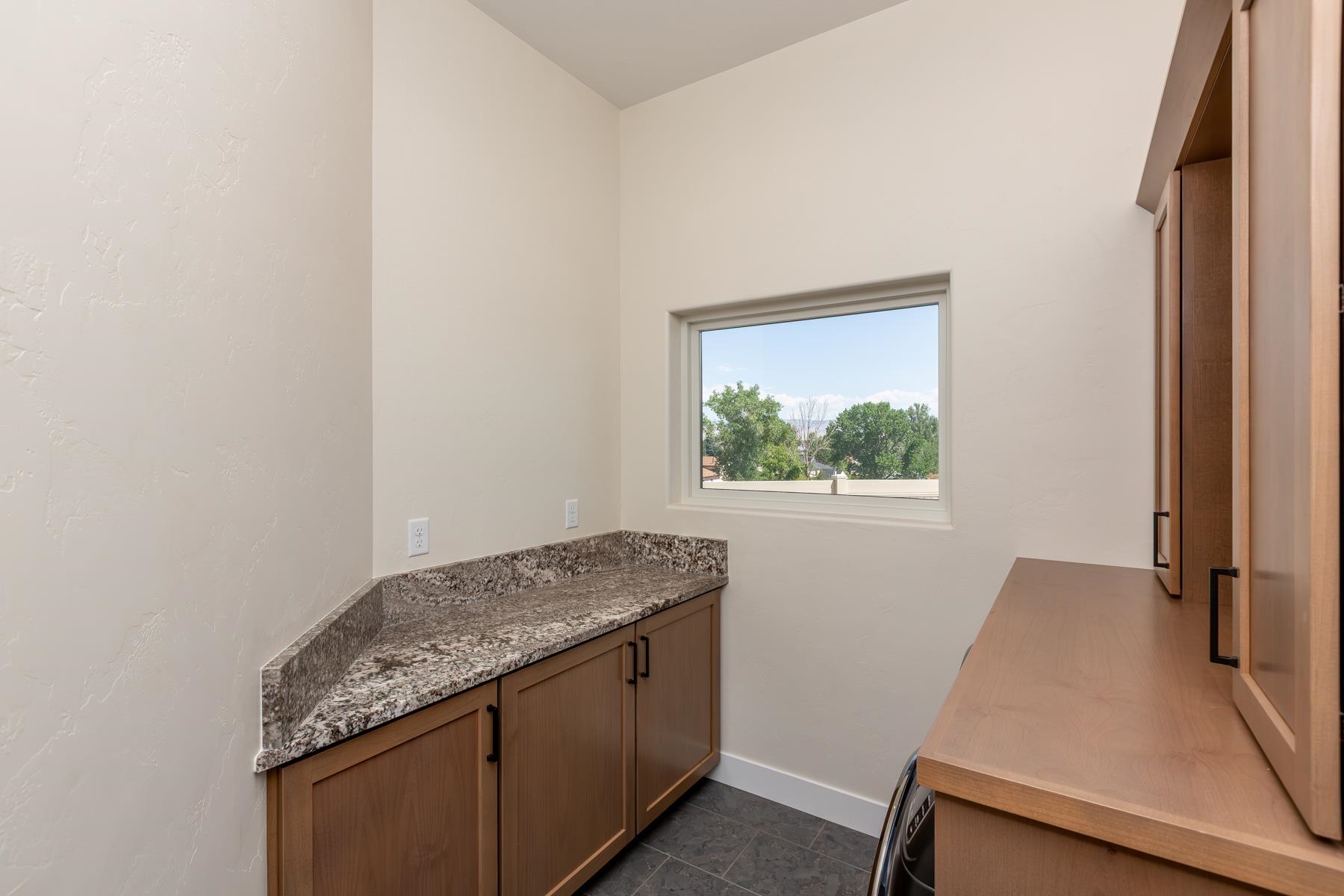 2402 Spire Court Property Photo 25