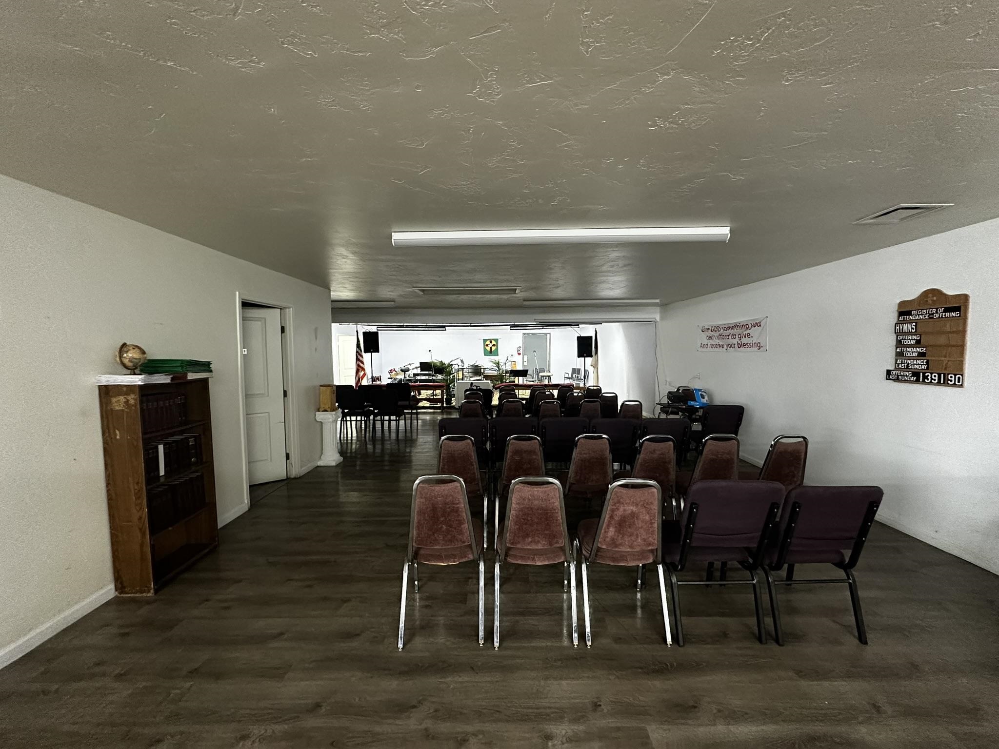2960 North Avenue Property Photo 10