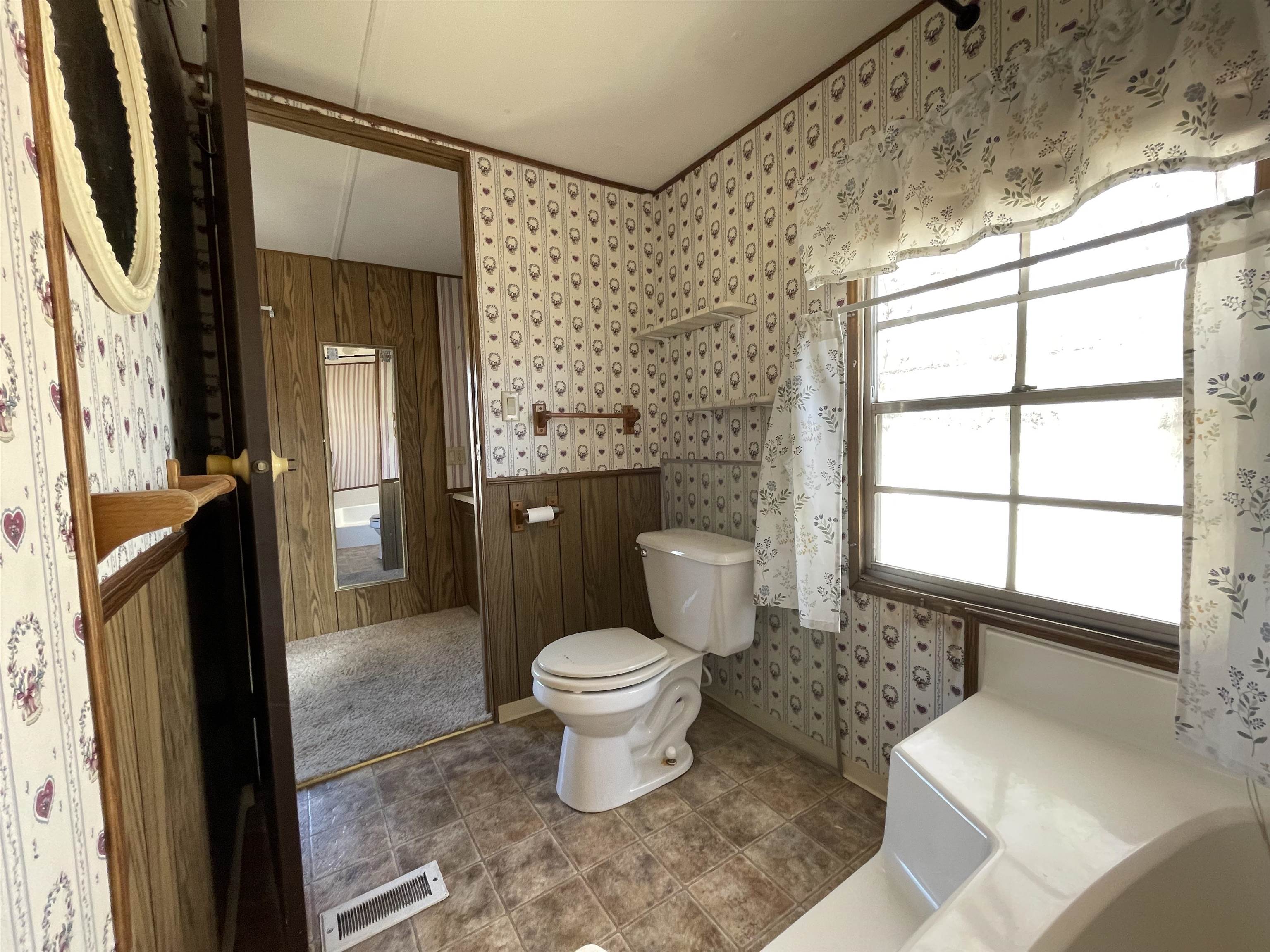 3251 E Road Property Photo 10