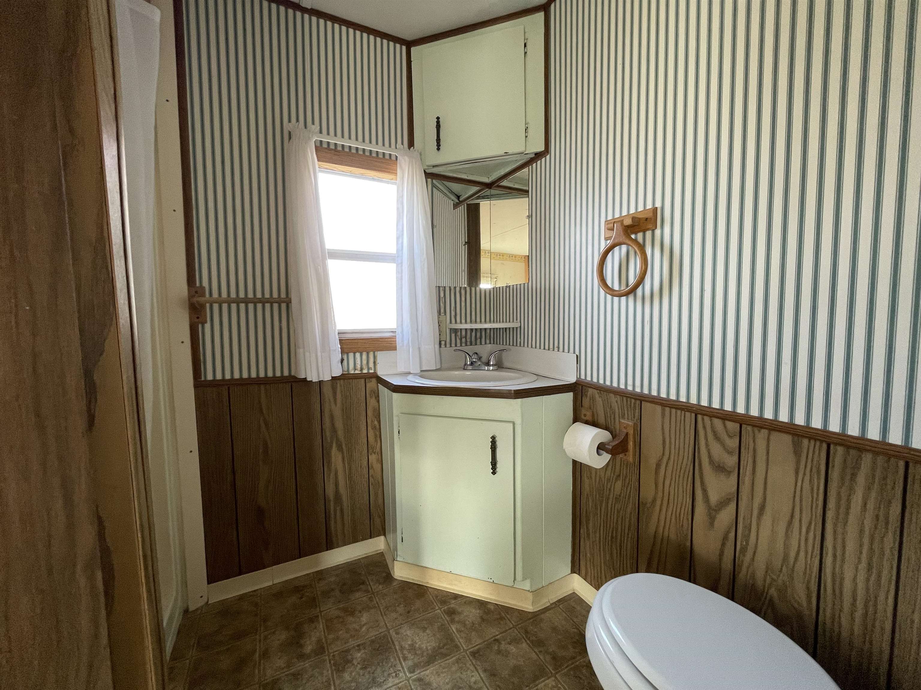 3251 E Road Property Photo 12