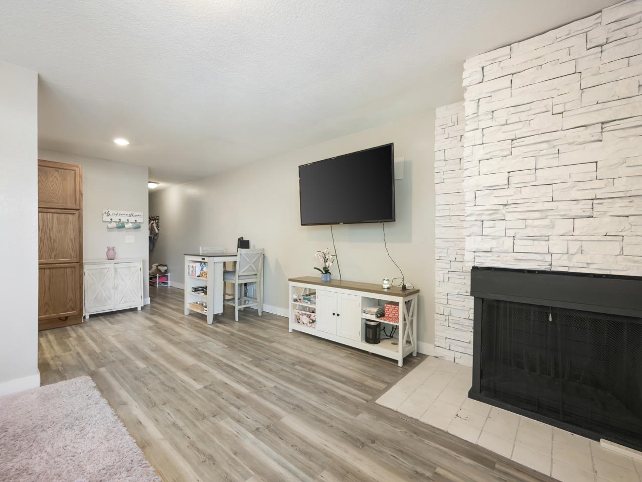 125 Franklin Avenue Property Photo 11