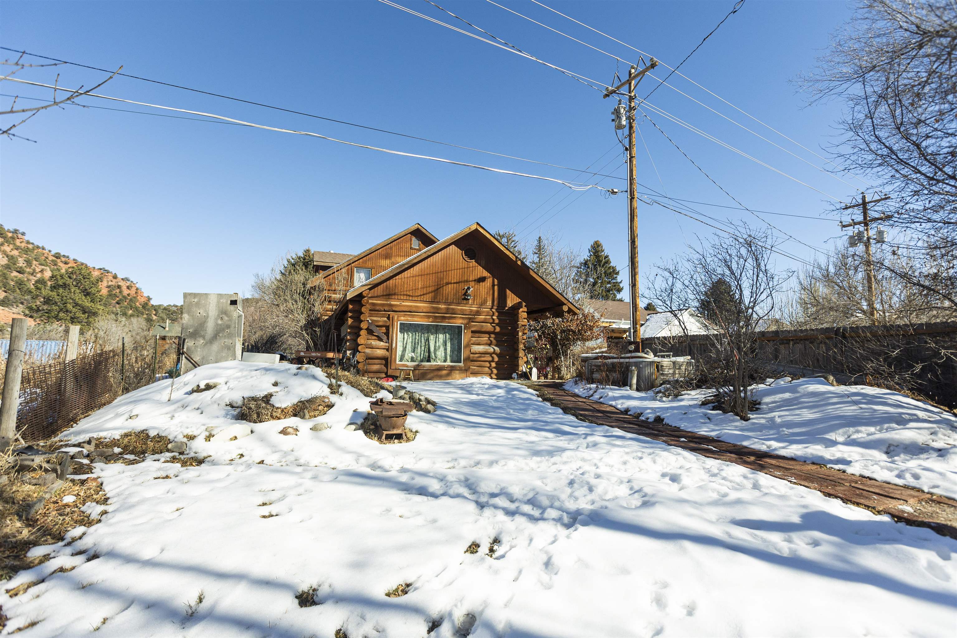 938 County Road 106 Property Photo 2