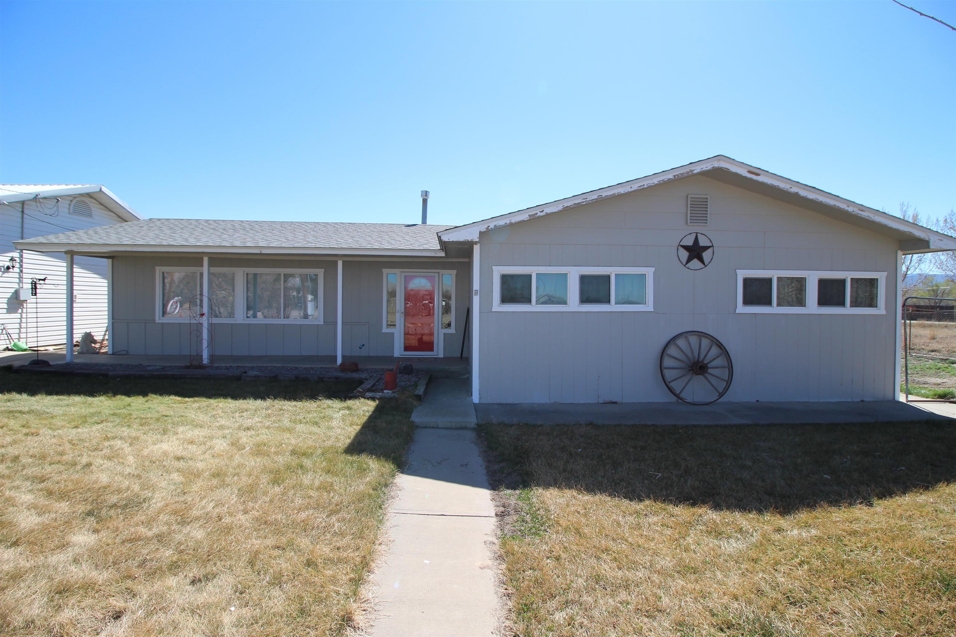 2877 C 1/2 Road Property Photo 1