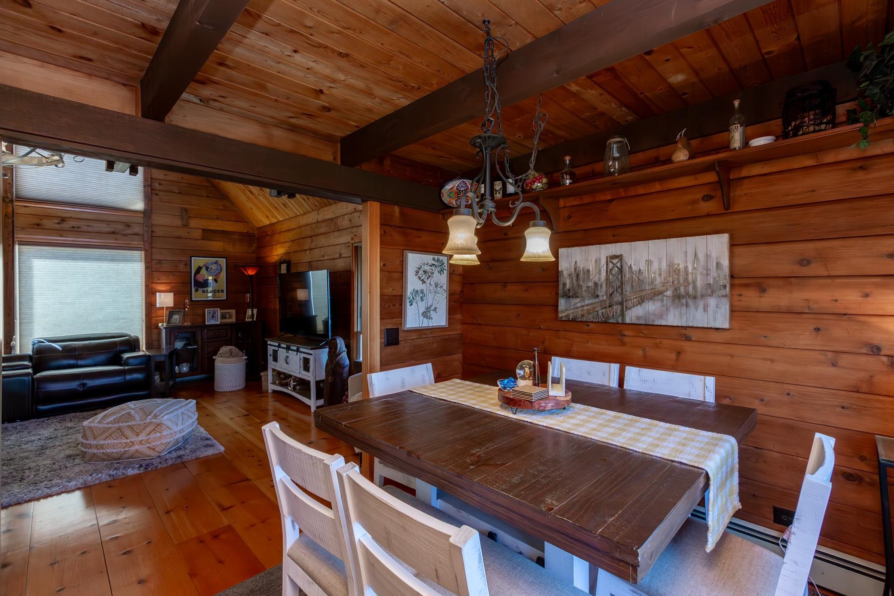 2472 H Road Property Photo 11