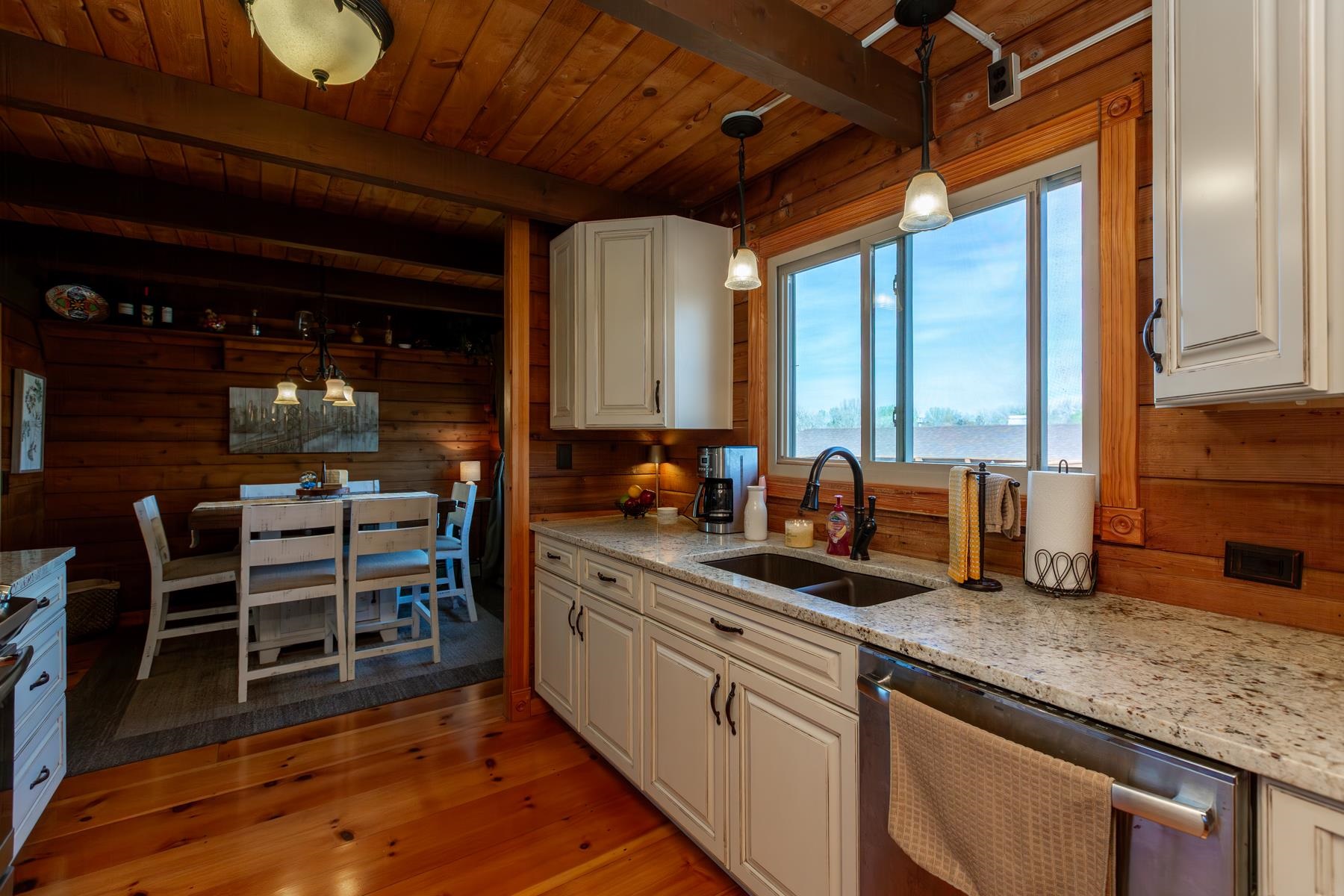 2472 H Road Property Photo 14