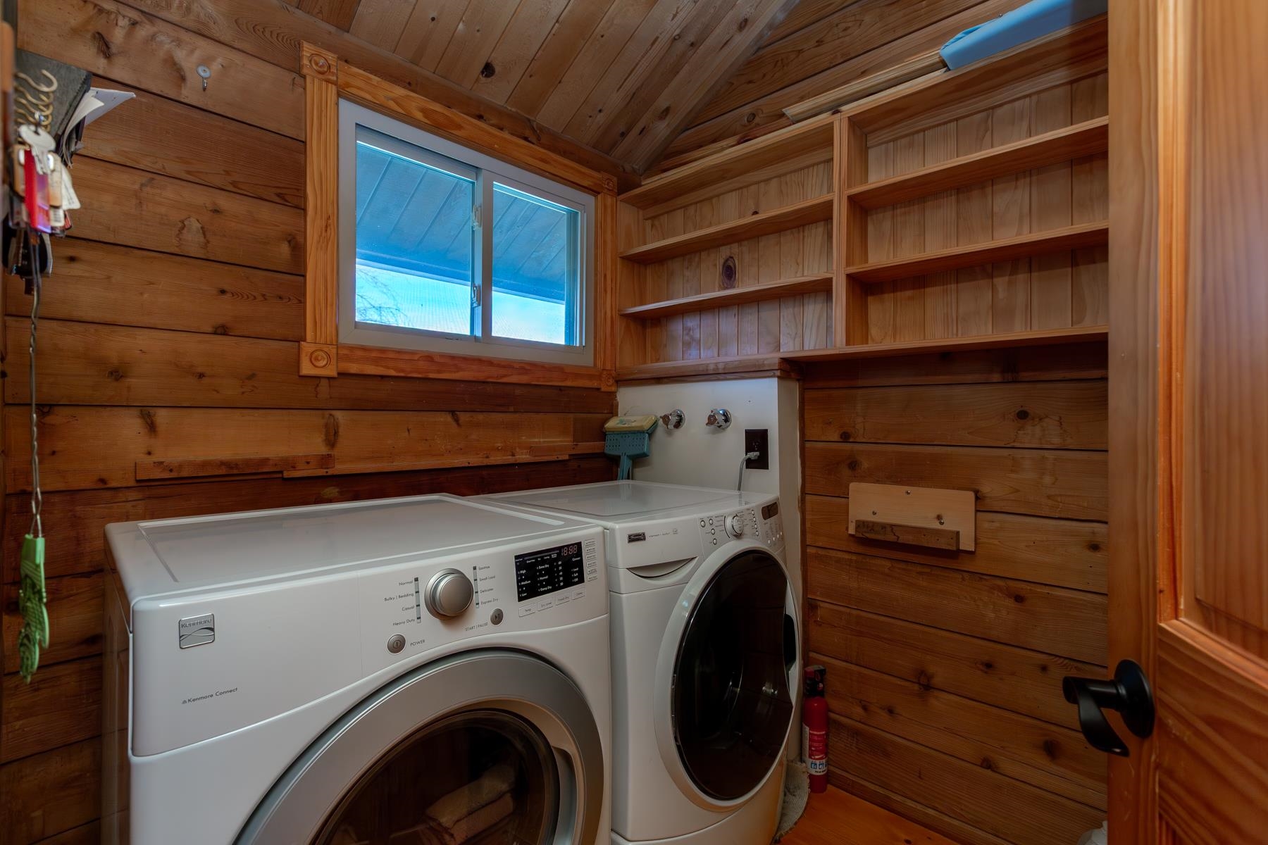 2472 H Road Property Photo 16