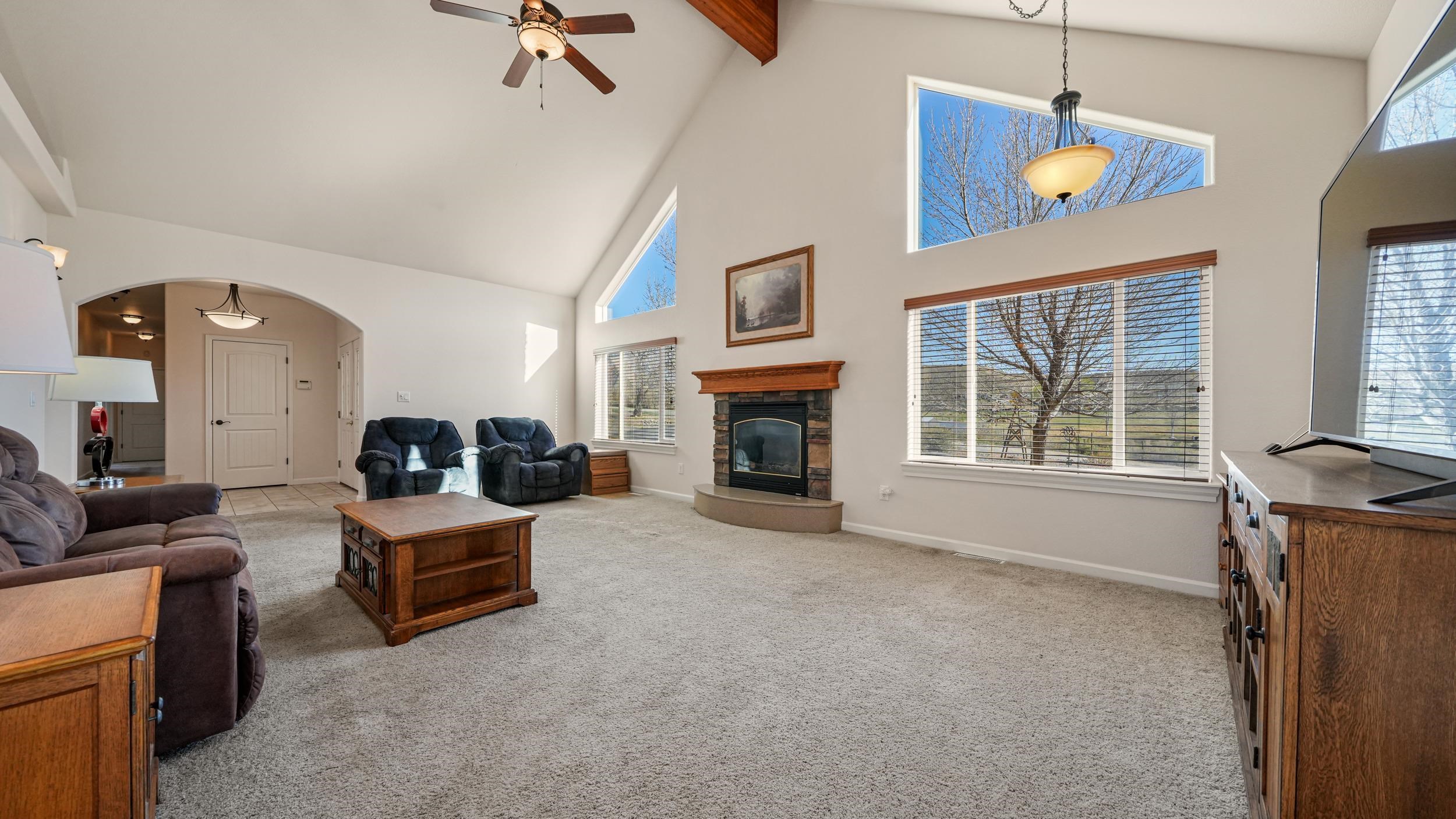 3280 B 1/2 Road Property Photo 9