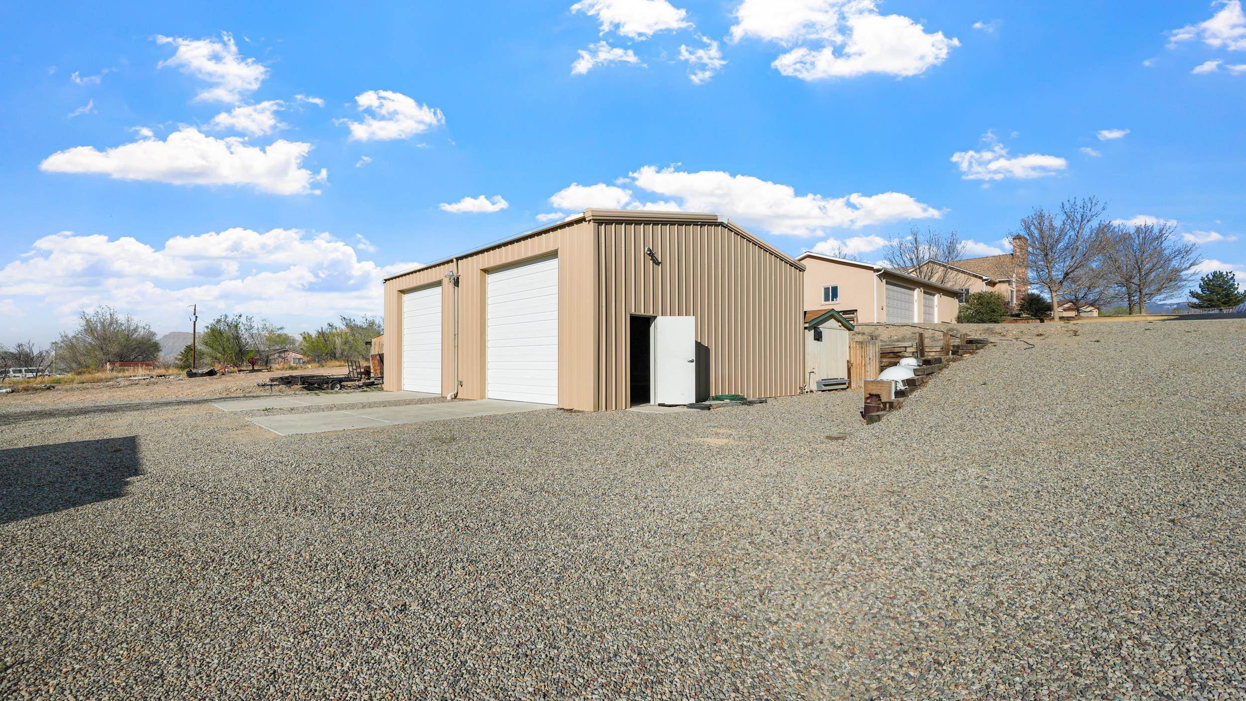 3280 B 1/2 Road Property Photo 32