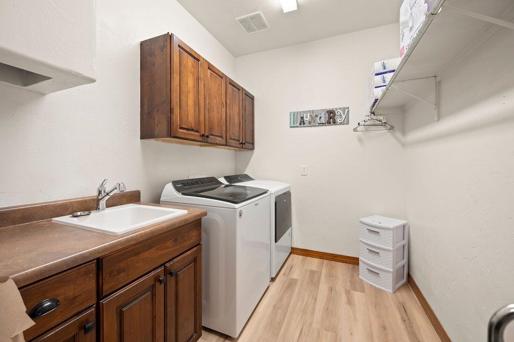 781 Moores Diamond Drive Property Photo 15