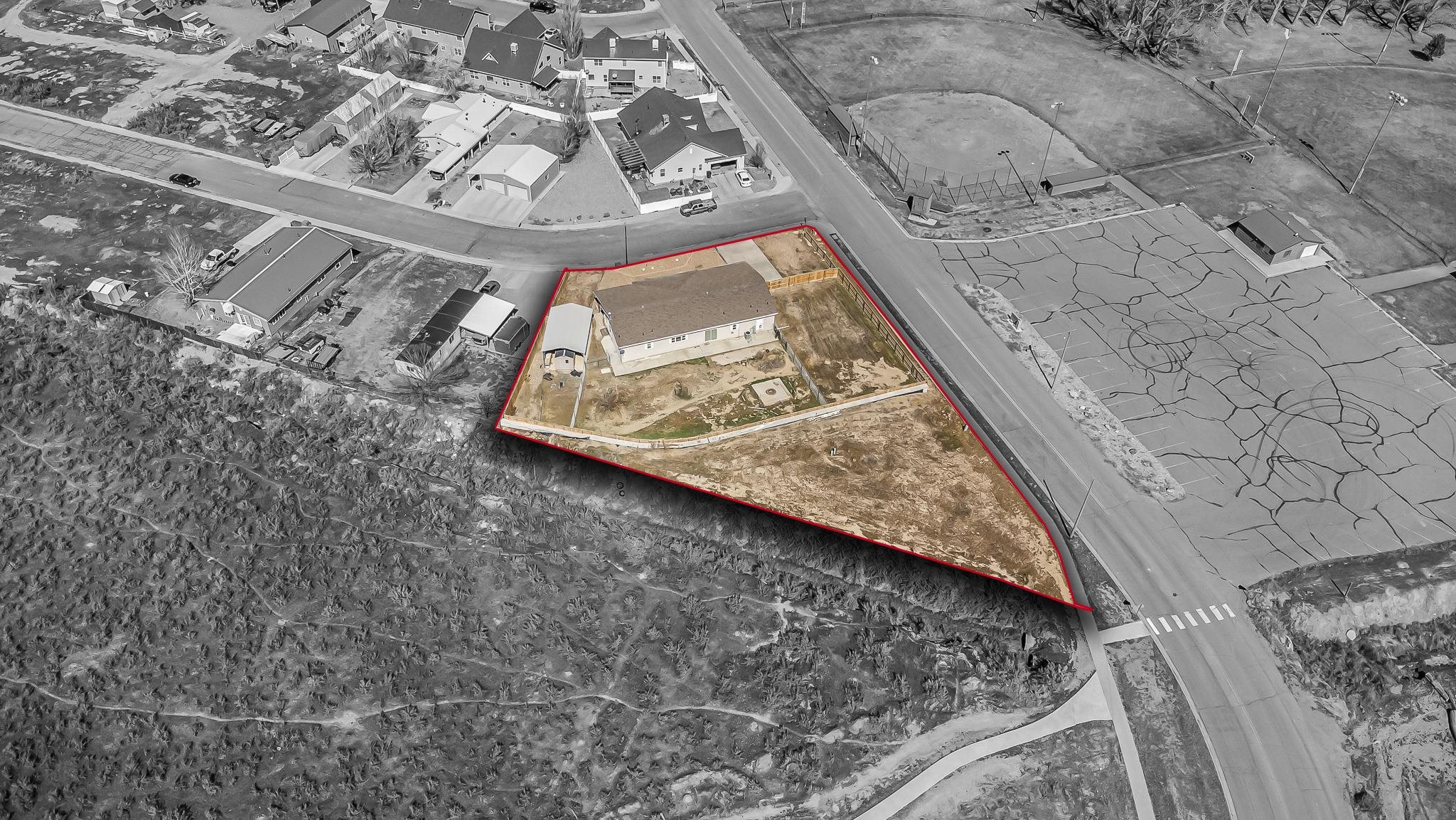 903 Taos Drive Property Photo 3