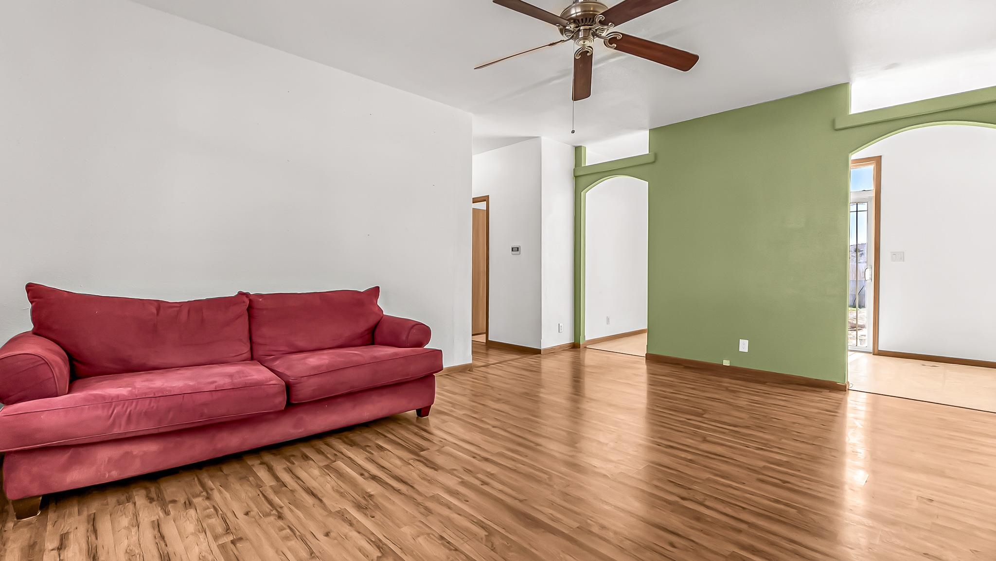 903 Taos Drive Property Photo 5