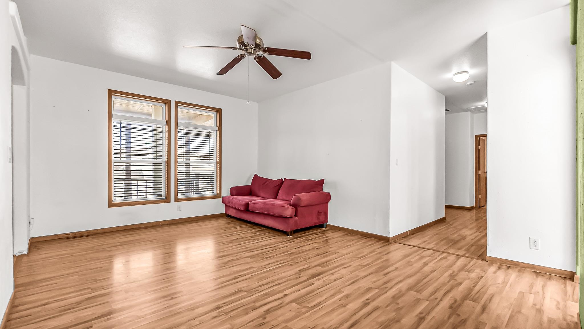 903 Taos Drive Property Photo 6