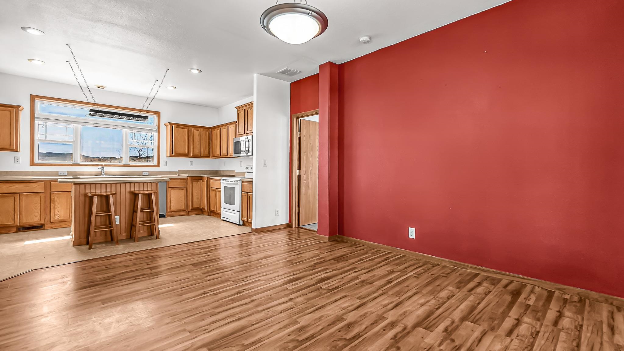 903 Taos Drive Property Photo 7