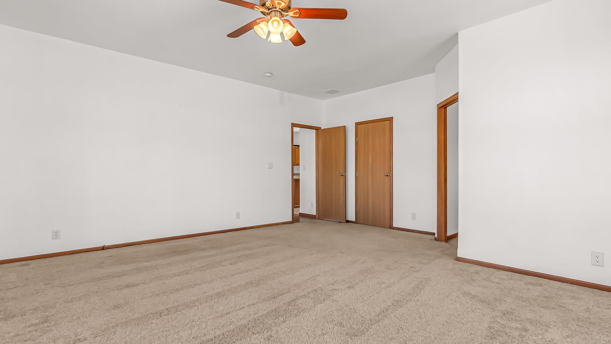 903 Taos Drive Property Photo 12