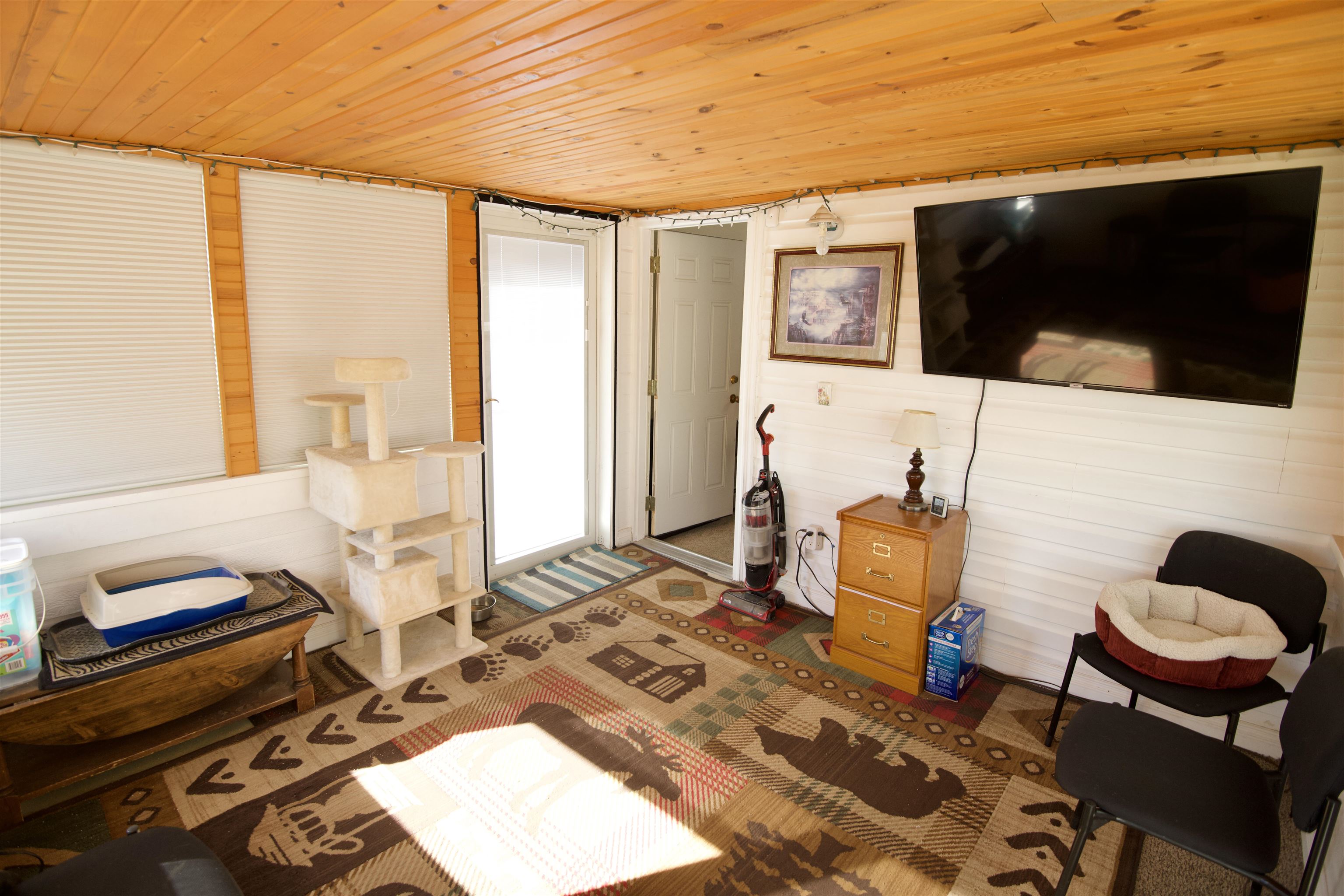 520 April Lane Property Photo 11