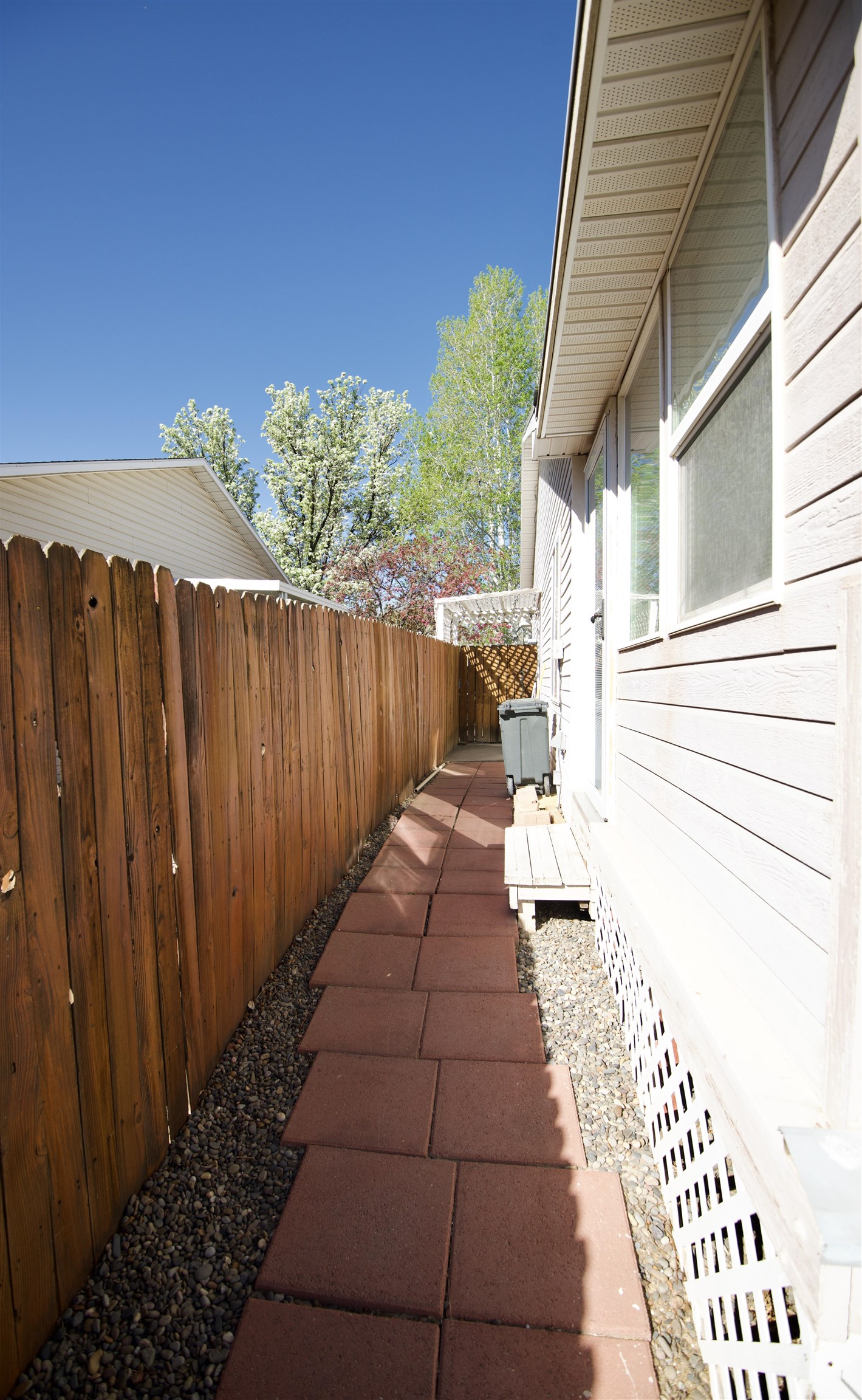 520 April Lane Property Photo 13