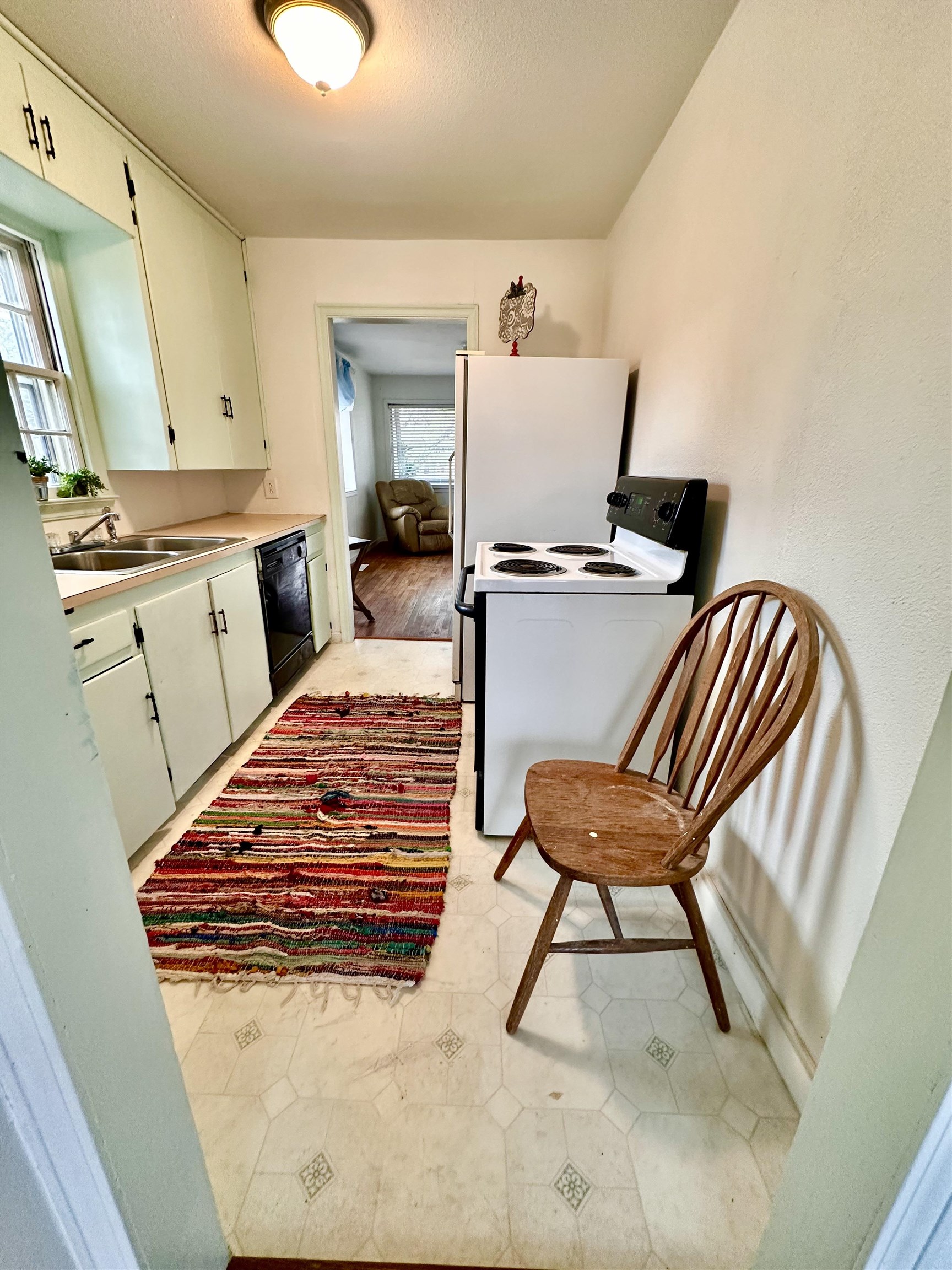 234 S Stanolind Avenue Property Photo 7