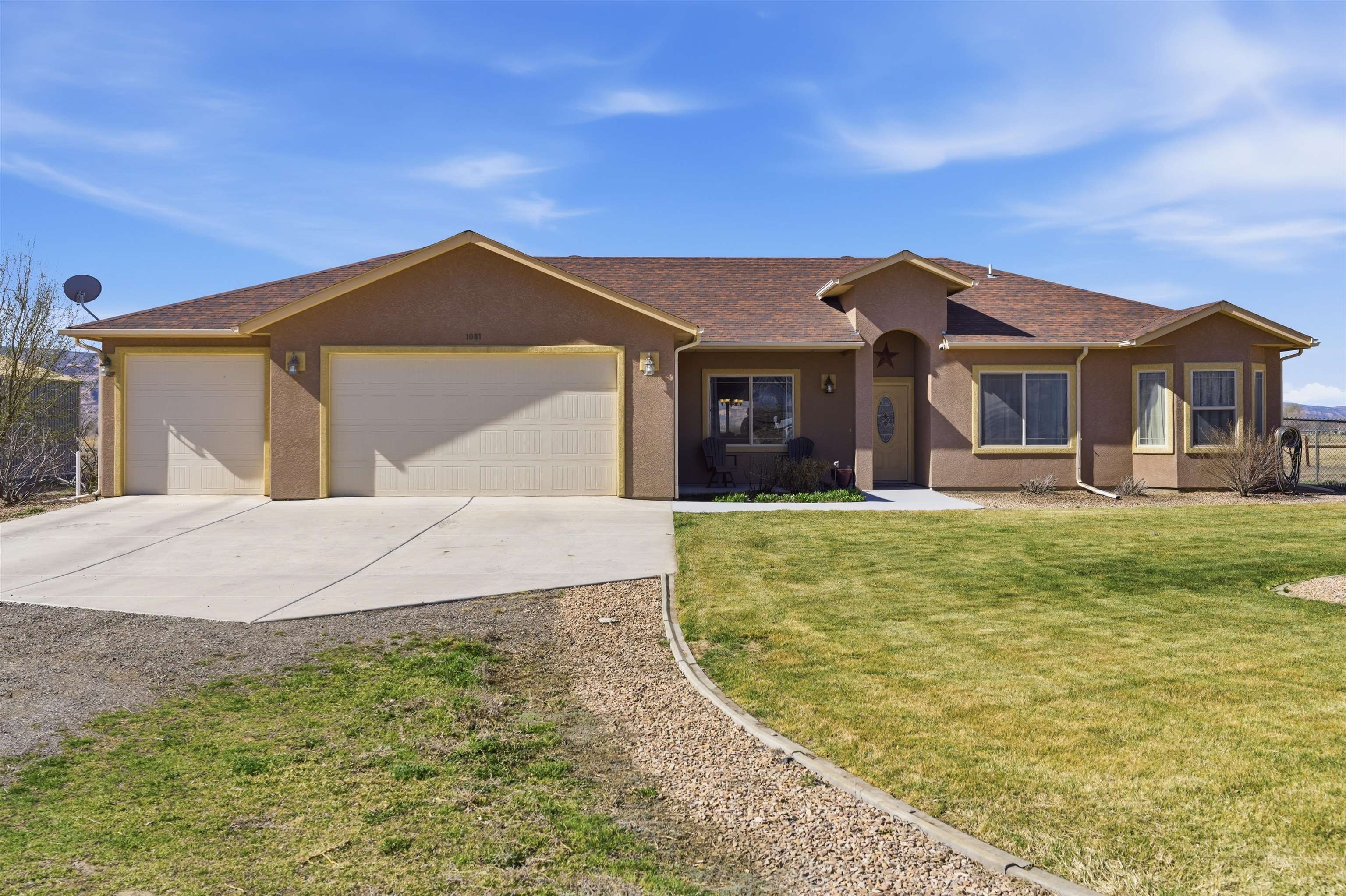 1081 20 Road Property Photo 1