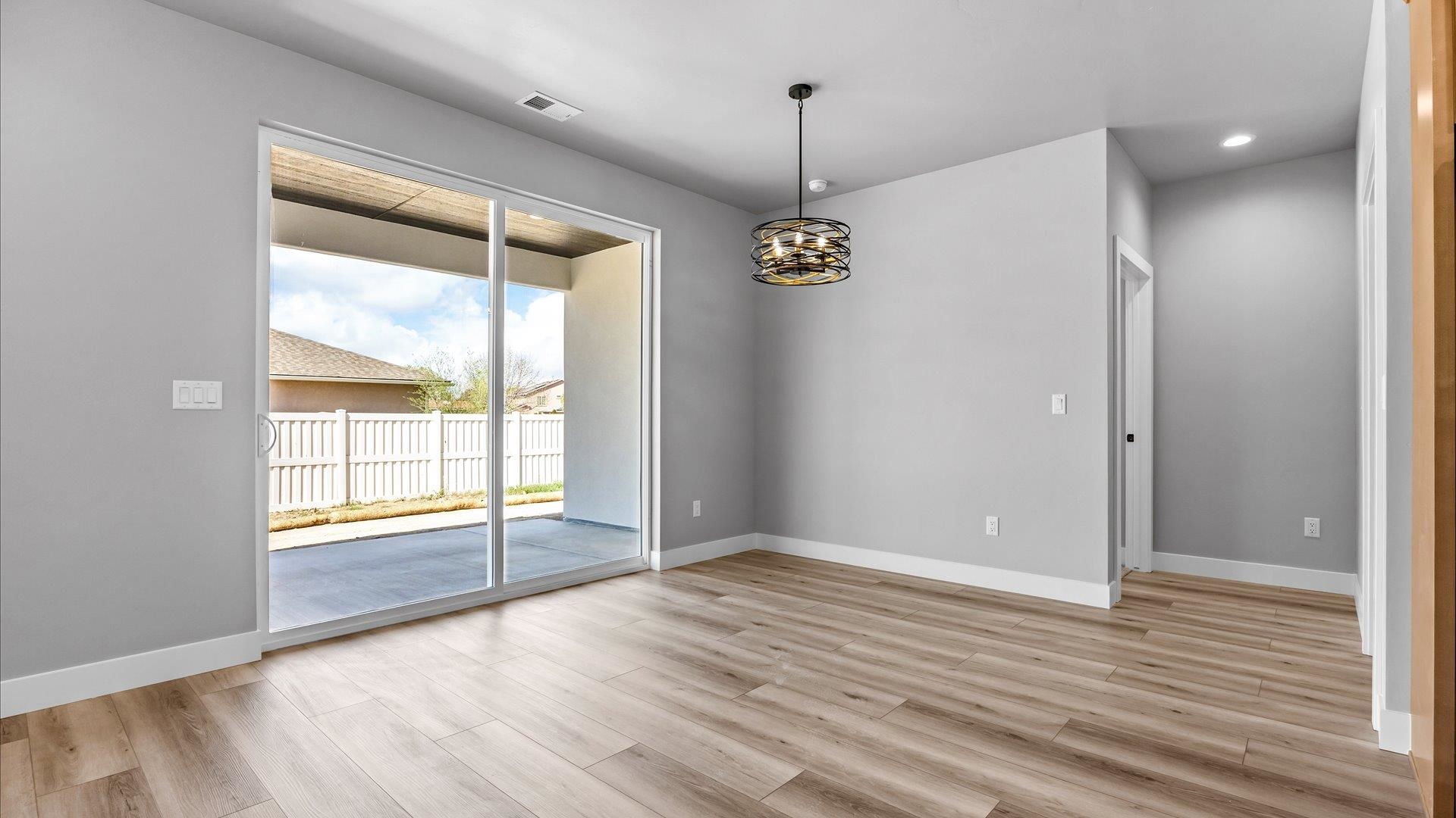 2872 Rock Creek Drive Property Photo 15