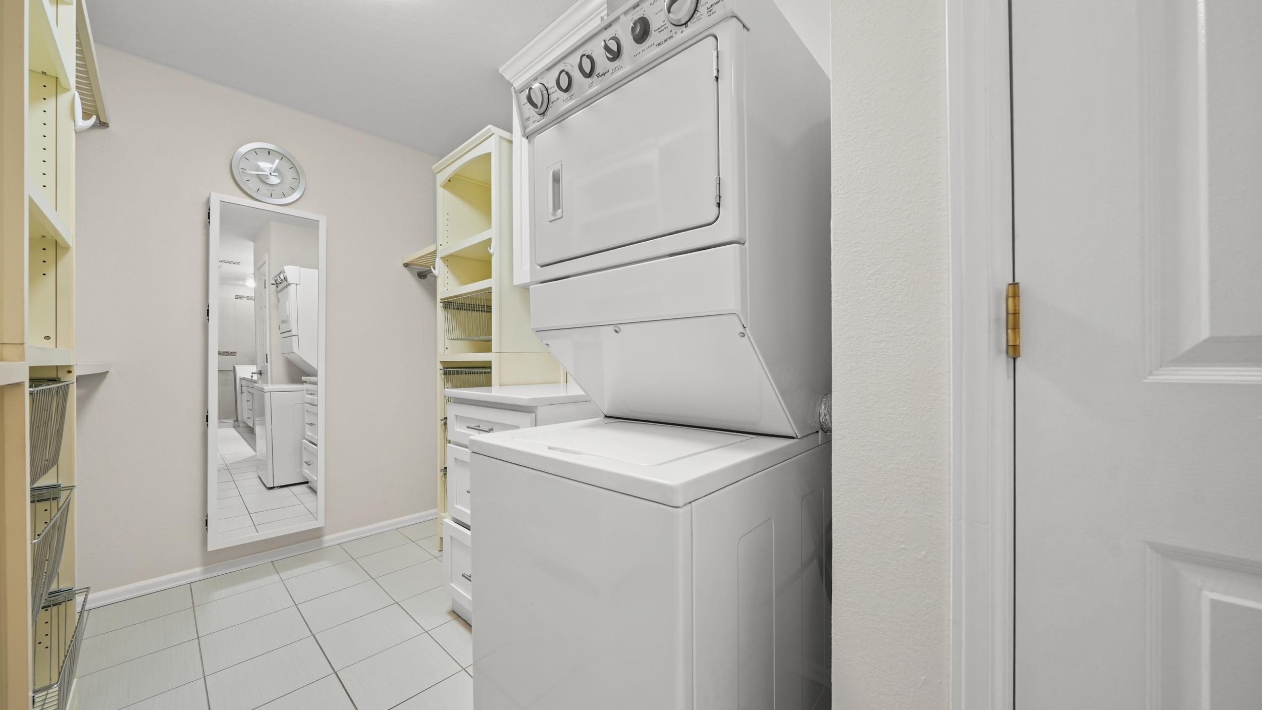 1111 Horizon Drive Property Photo 16