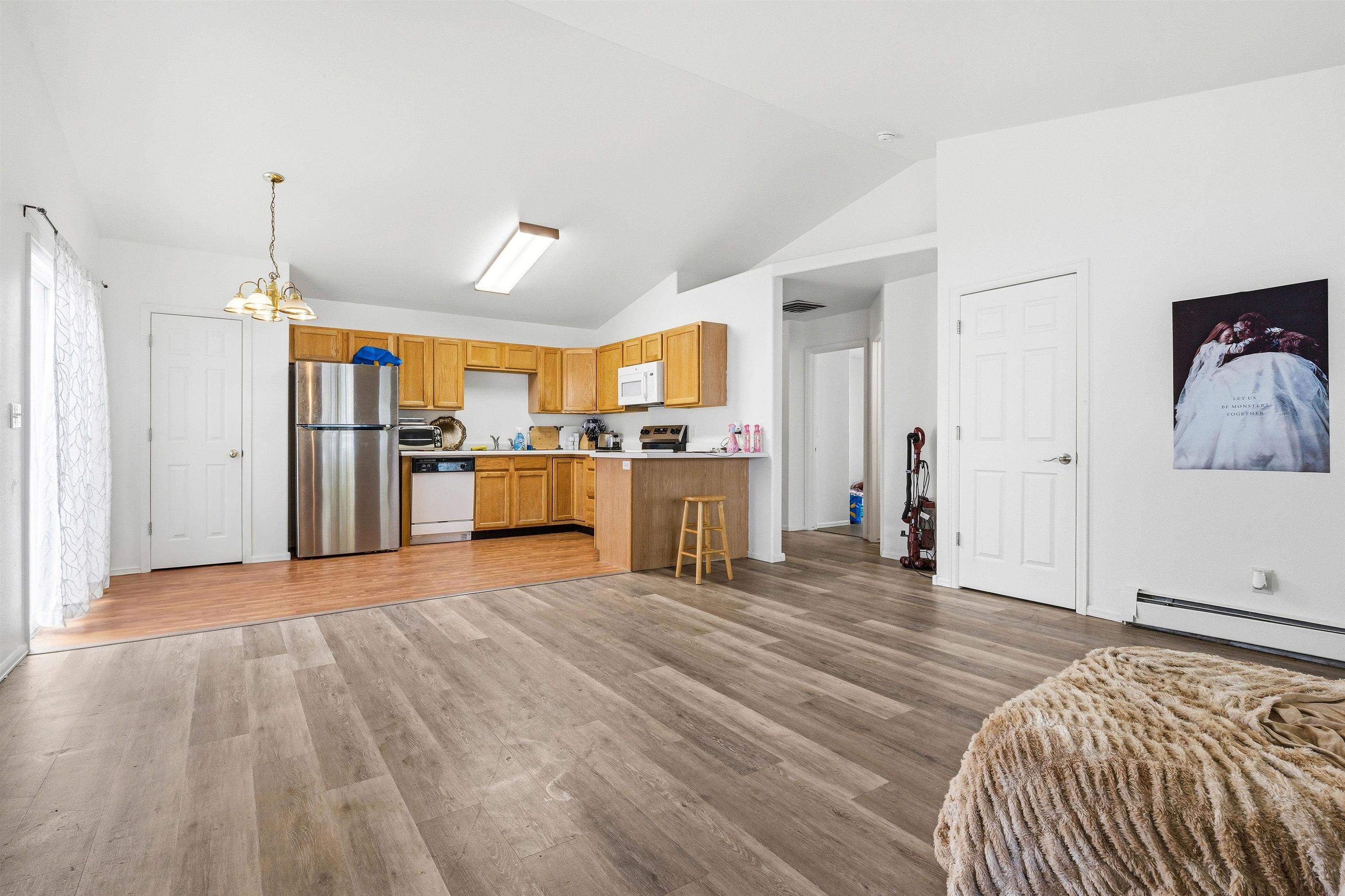 2531 Shetland Drive Property Photo 8