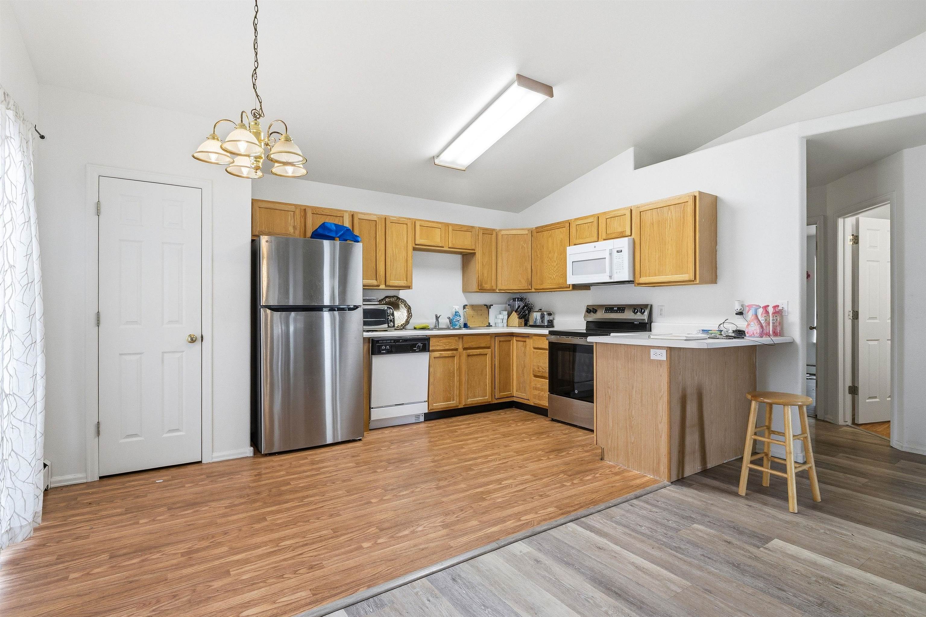 2531 Shetland Drive Property Photo 13