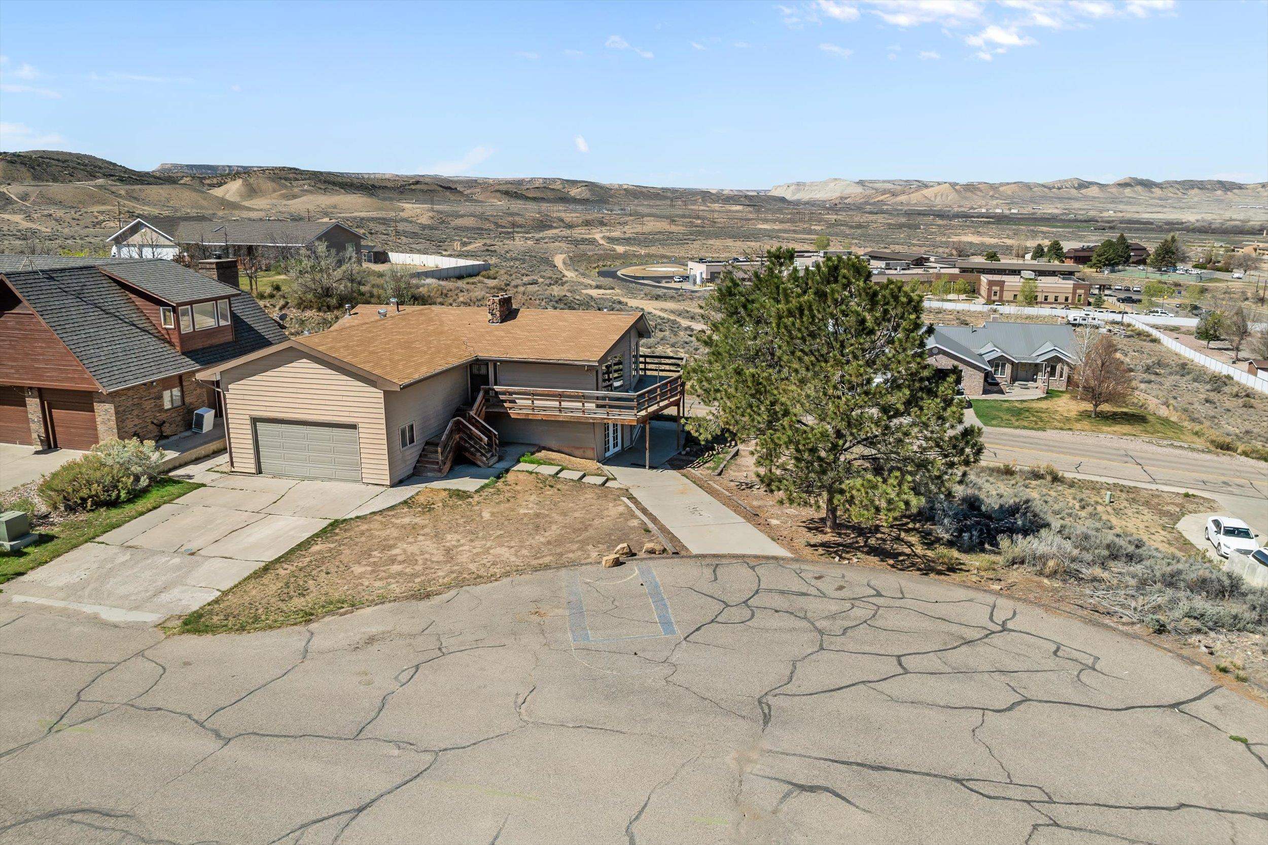 805 Pinyon Court Property Photo 37