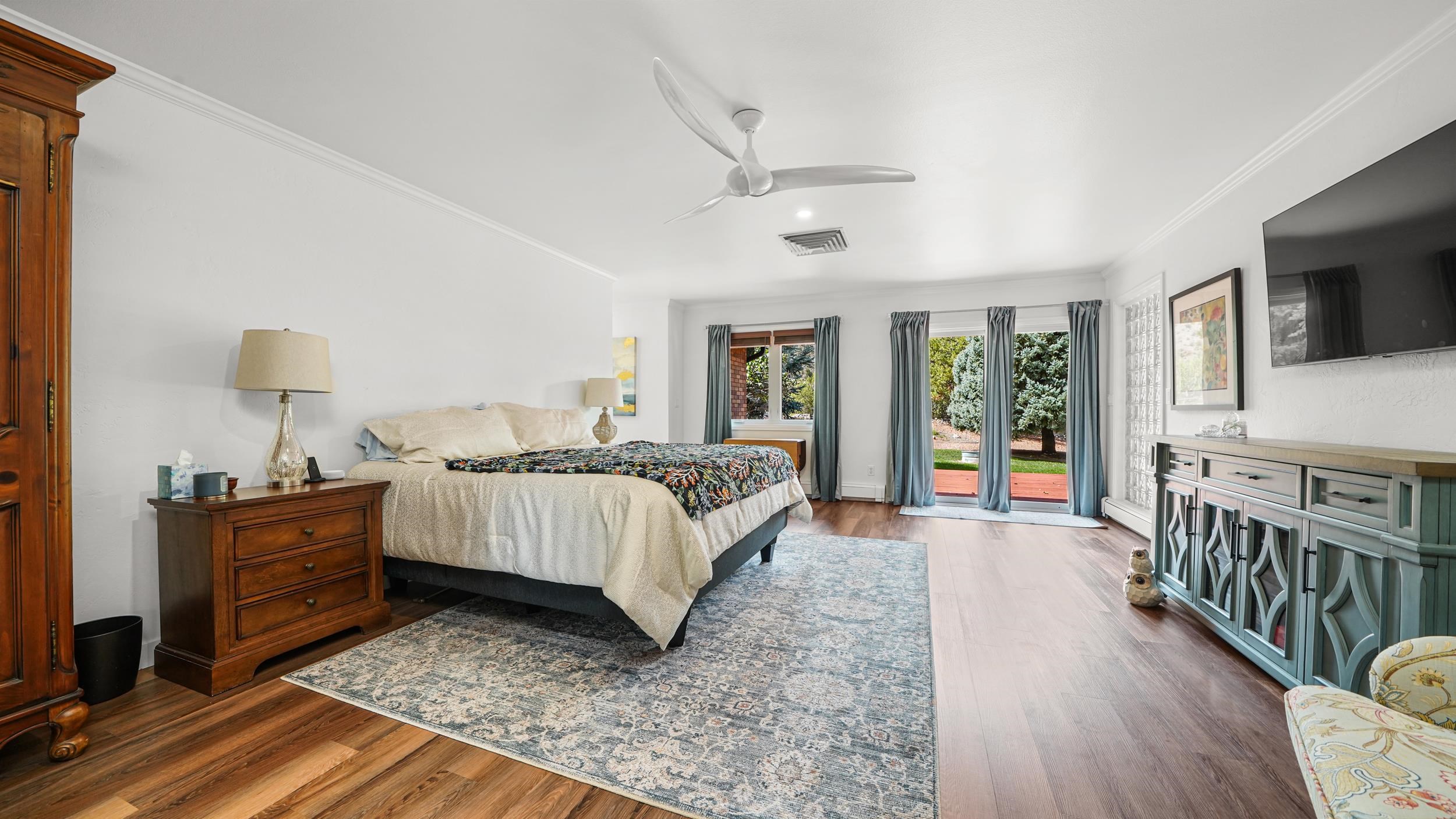 2022 Eagle Court Property Photo 6