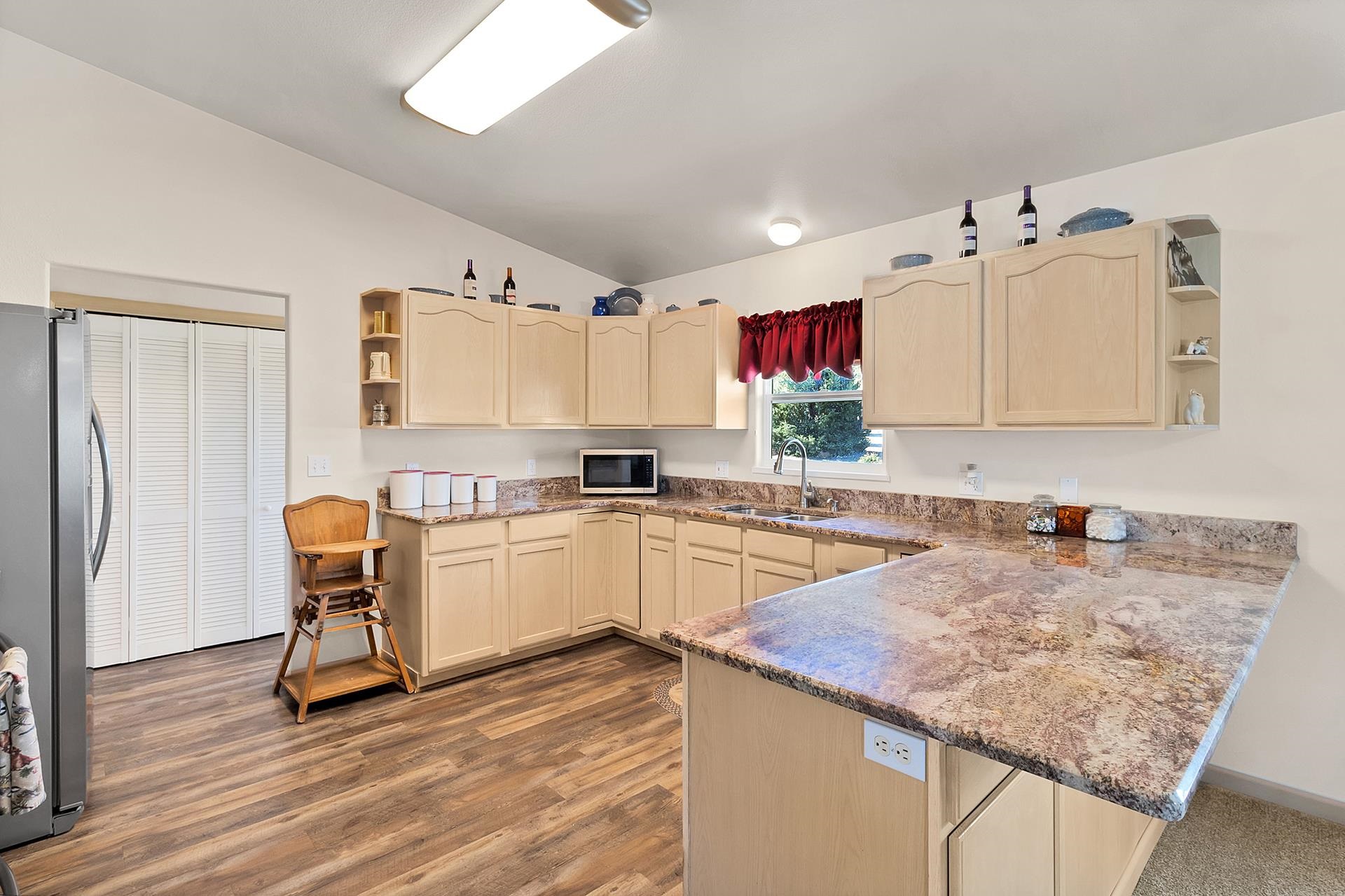505 Red Tail Court Property Photo 10