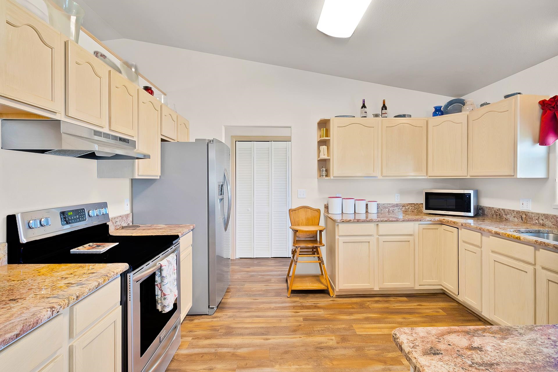 505 Red Tail Court Property Photo 11