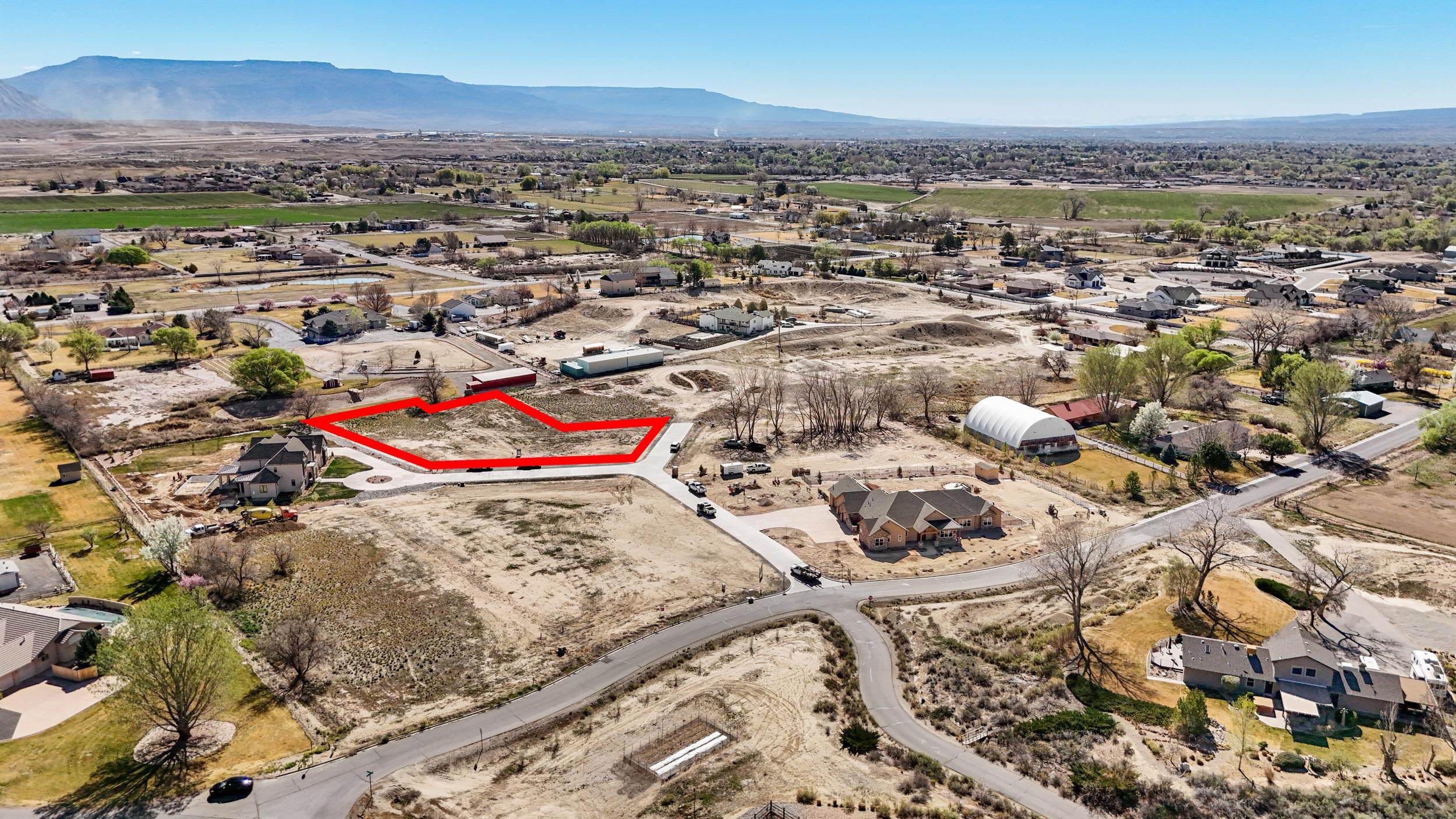 916 25 3/4 Road Property Photo 4