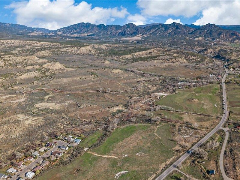 3269 Highway 13 Property Photo 2