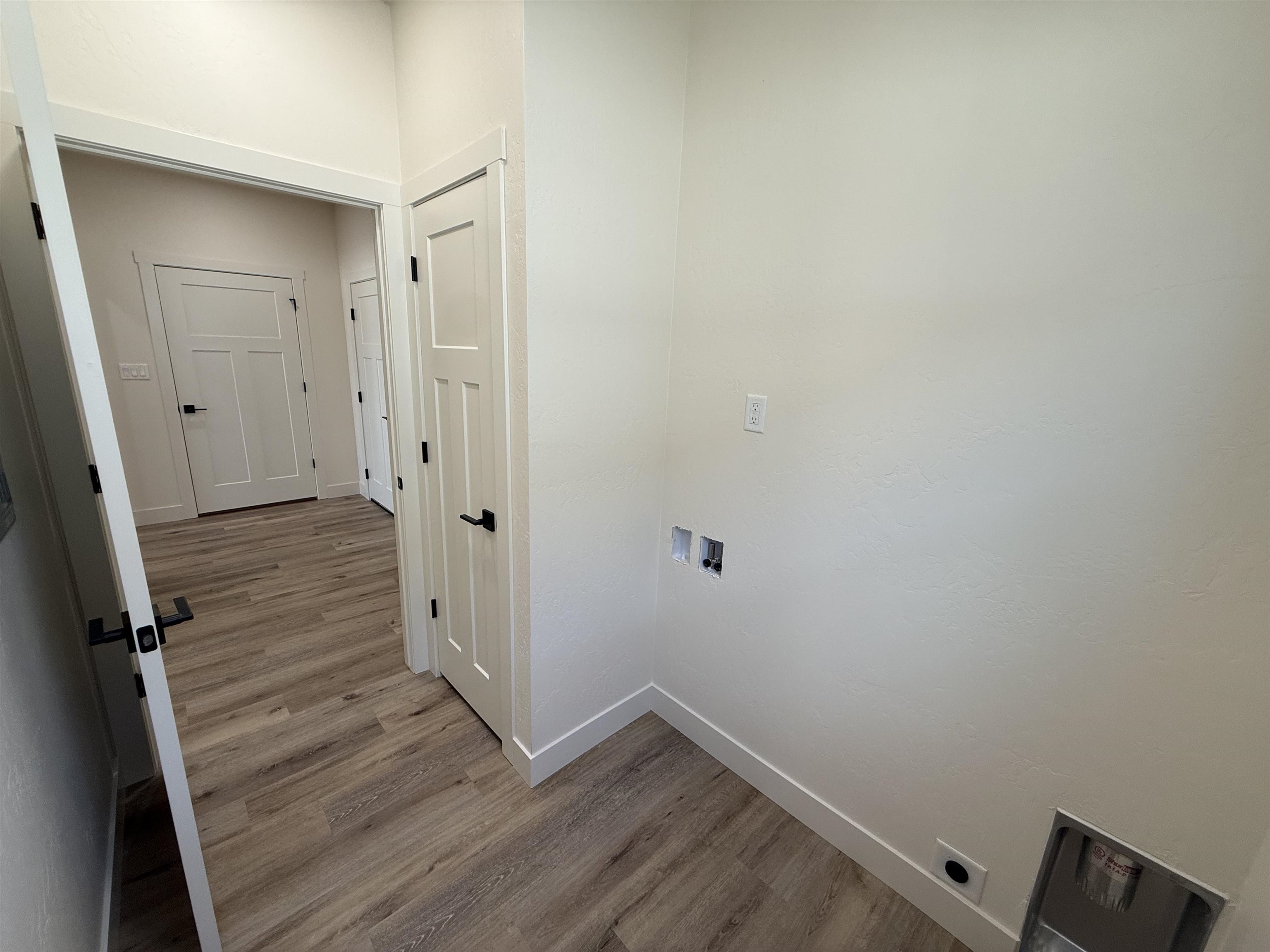 670 Sunset Valley Street Property Photo 15