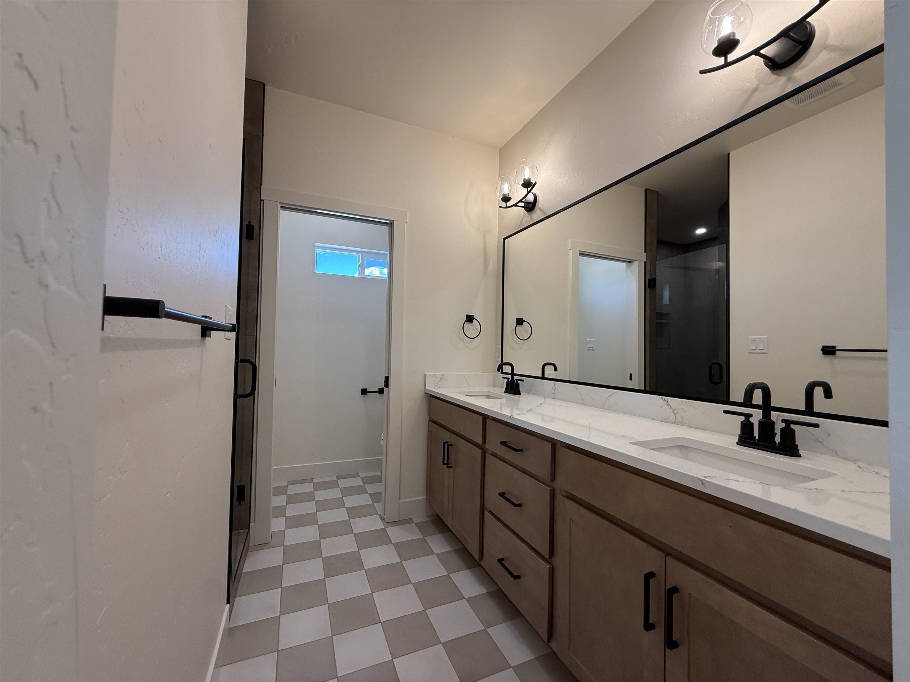 670 Sunset Valley Street Property Photo 19