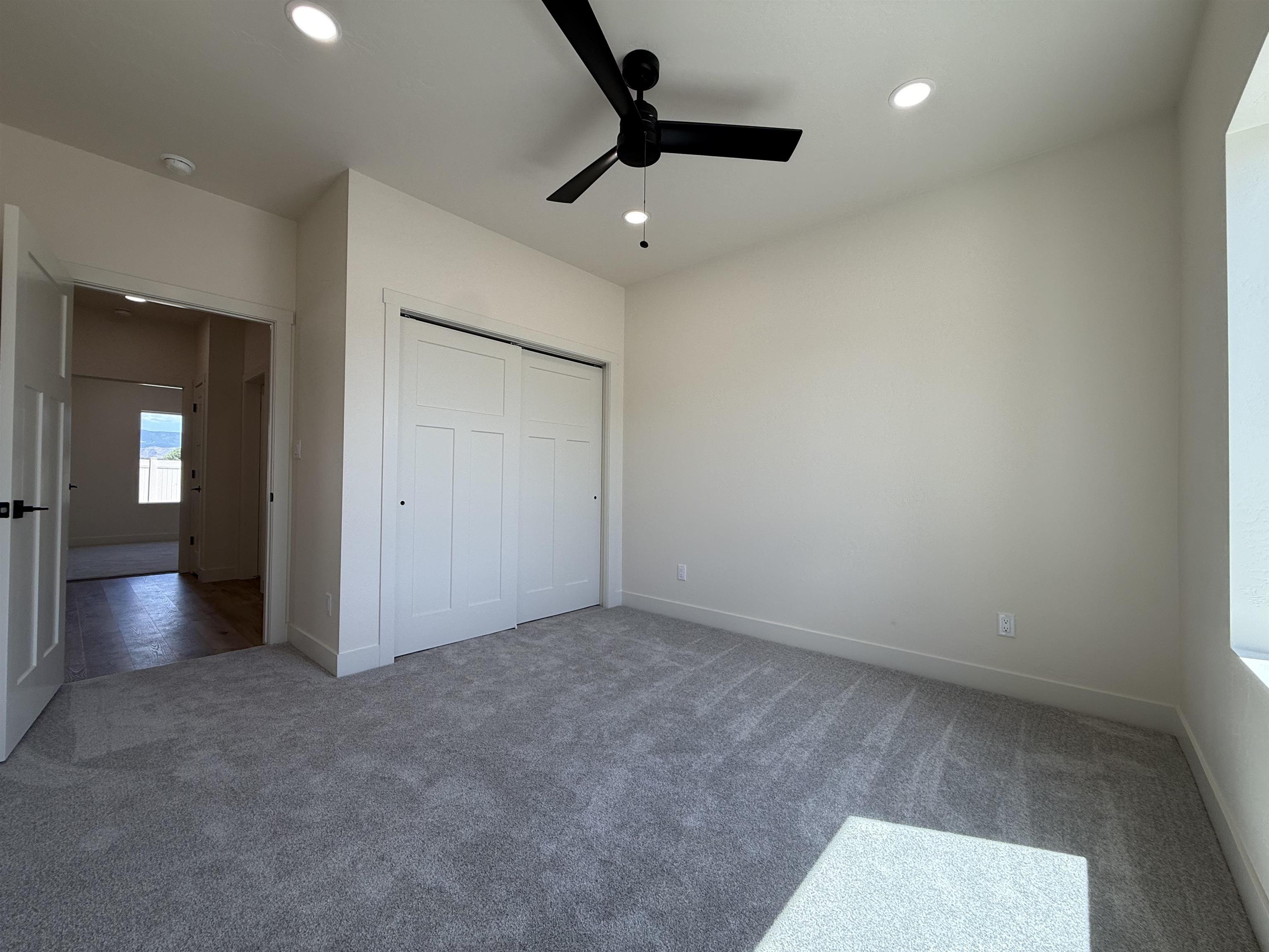 670 Sunset Valley Street Property Photo 25