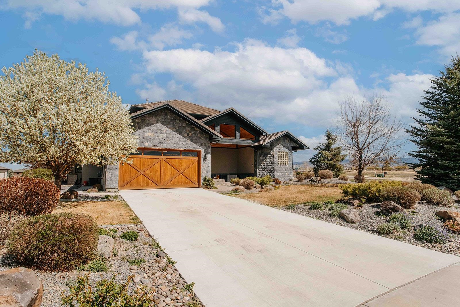 2125 Fellows Drive Property Photo 1