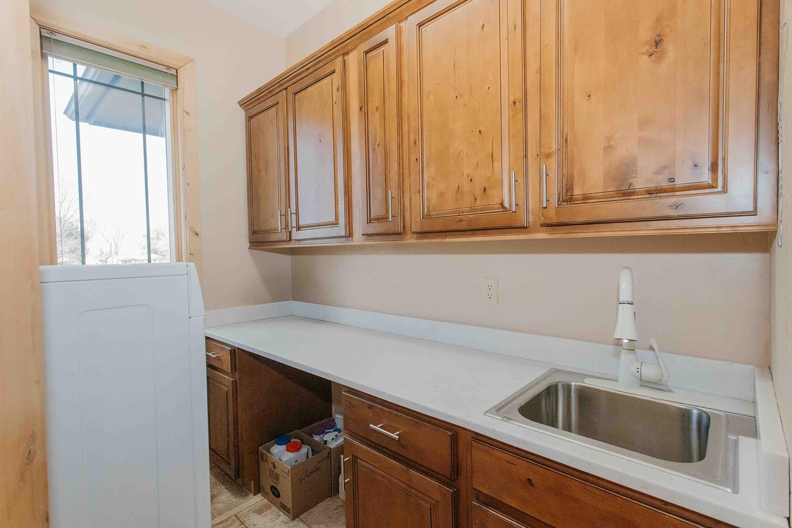 2125 Fellows Drive Property Photo 25