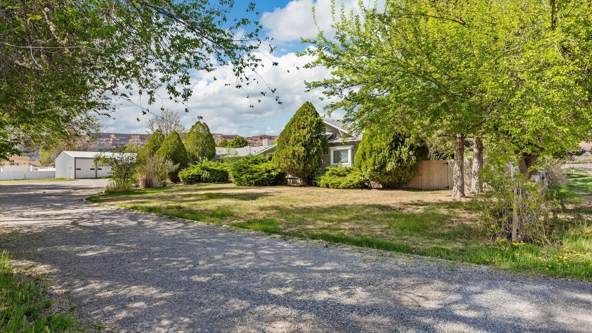 2101 Broadway Property Photo 3