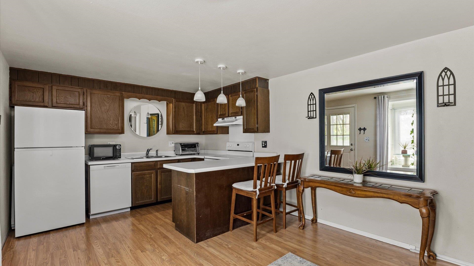 2101 Broadway Property Photo 8