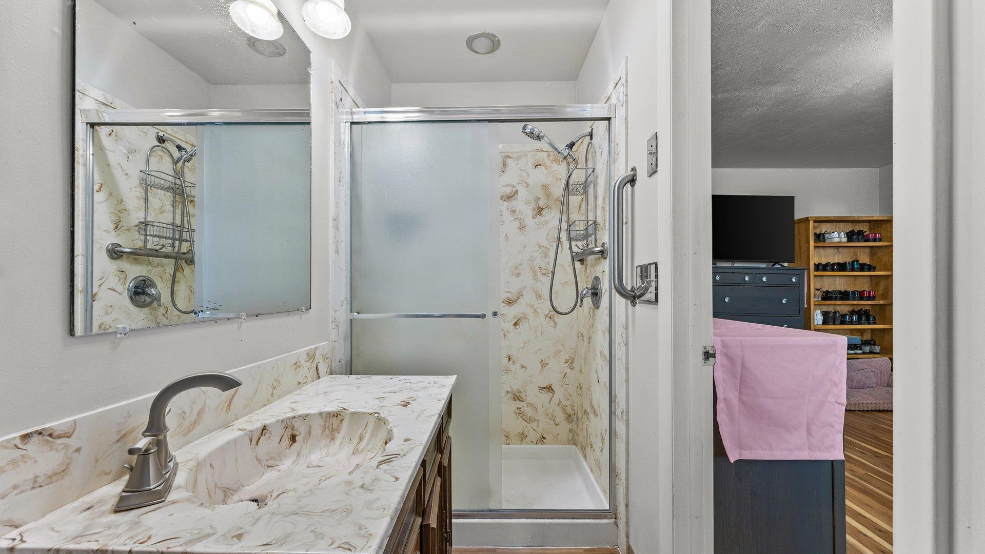 2101 Broadway Property Photo 15