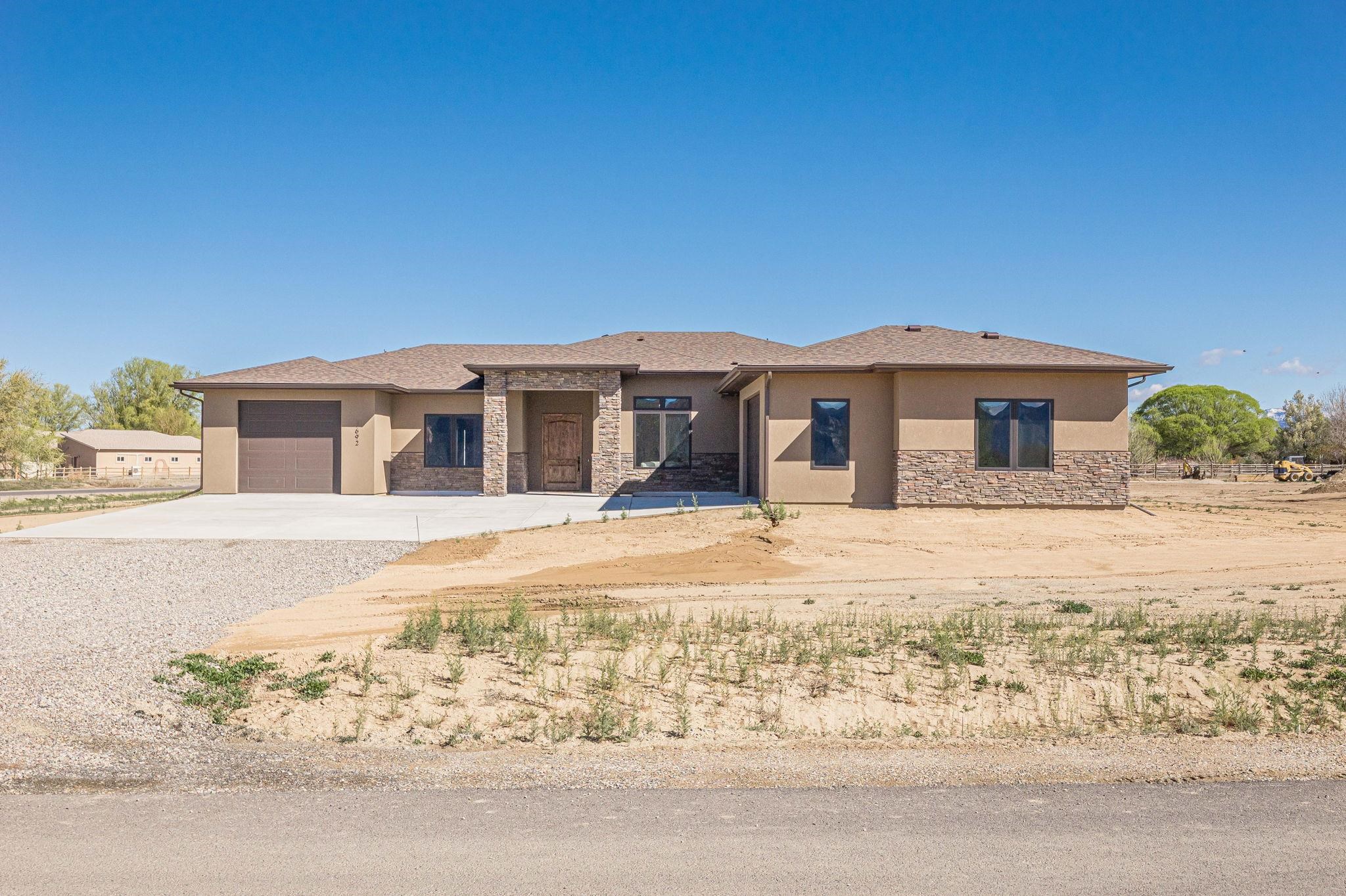 1692 Grand Harvest Court Property Photo 2
